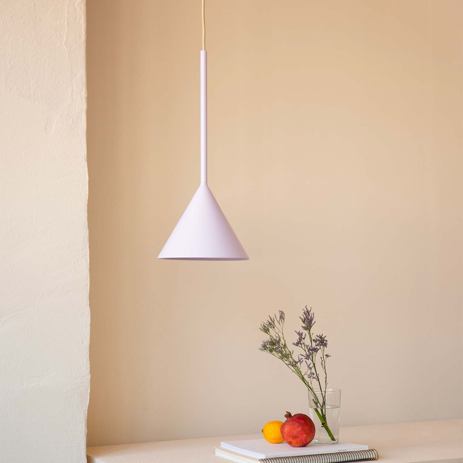 FIGURA CONE - Minimalist colored conical pendant light design
