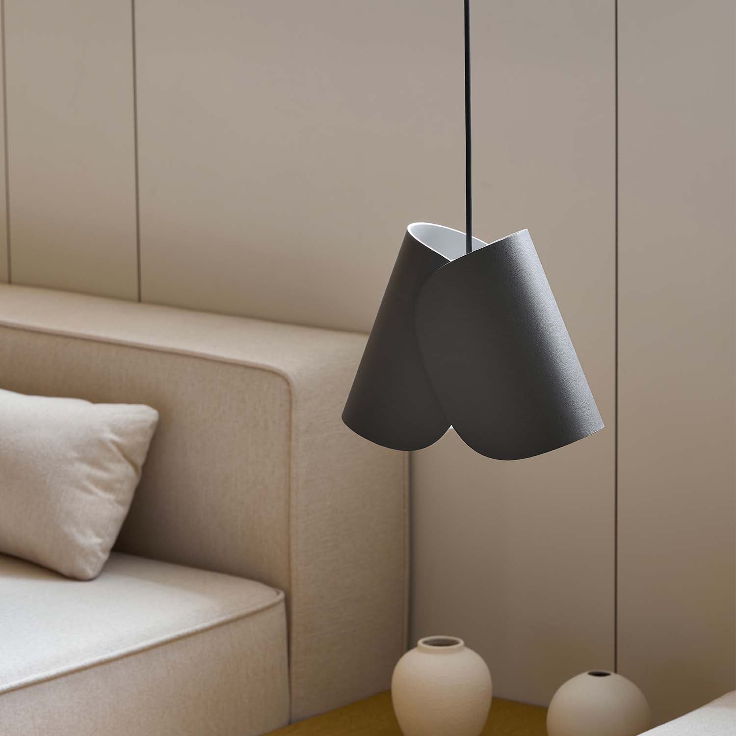 FLIP - Reversible suspension lamp in vegan leather