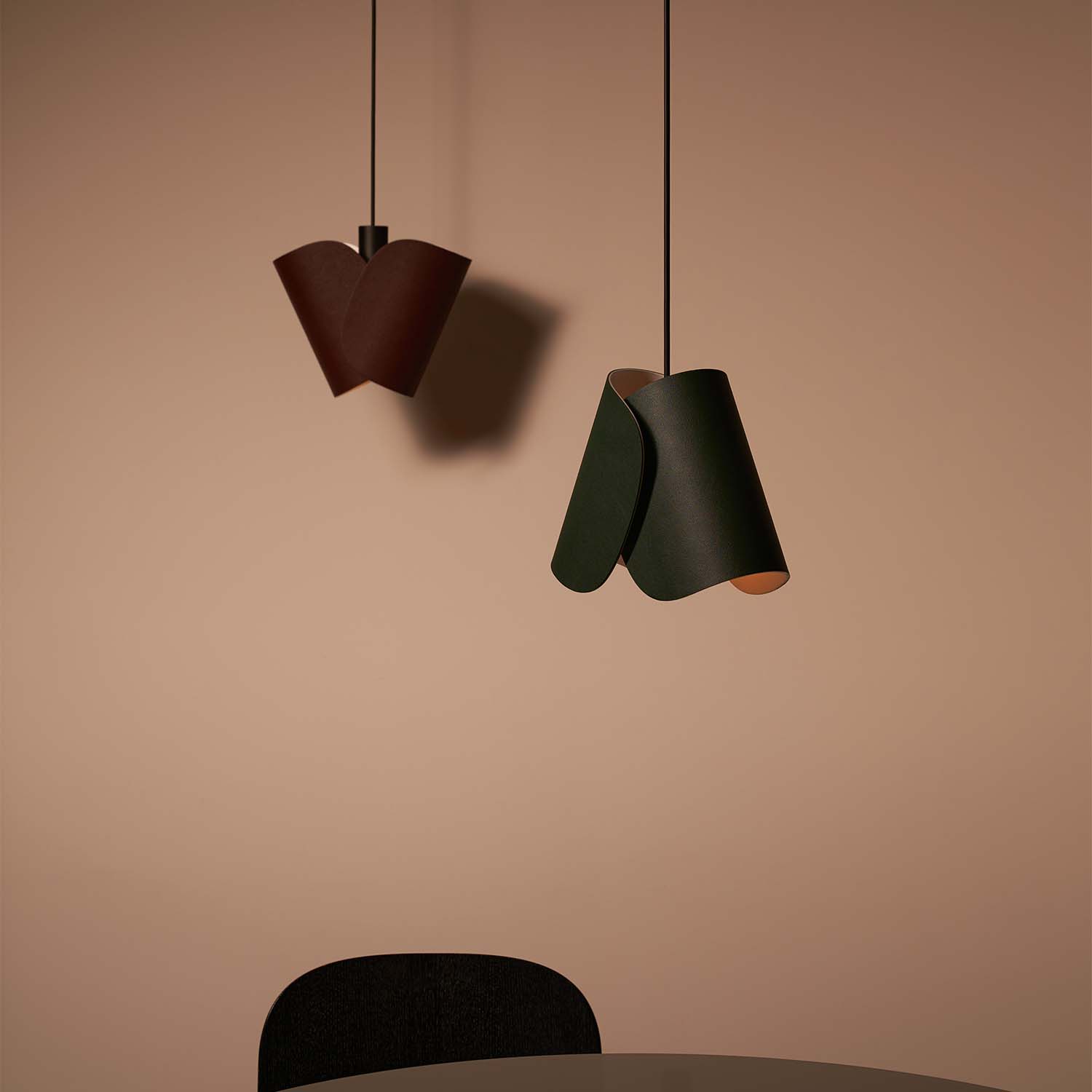 FLIP - Sospensione reversibile in pelle vegana