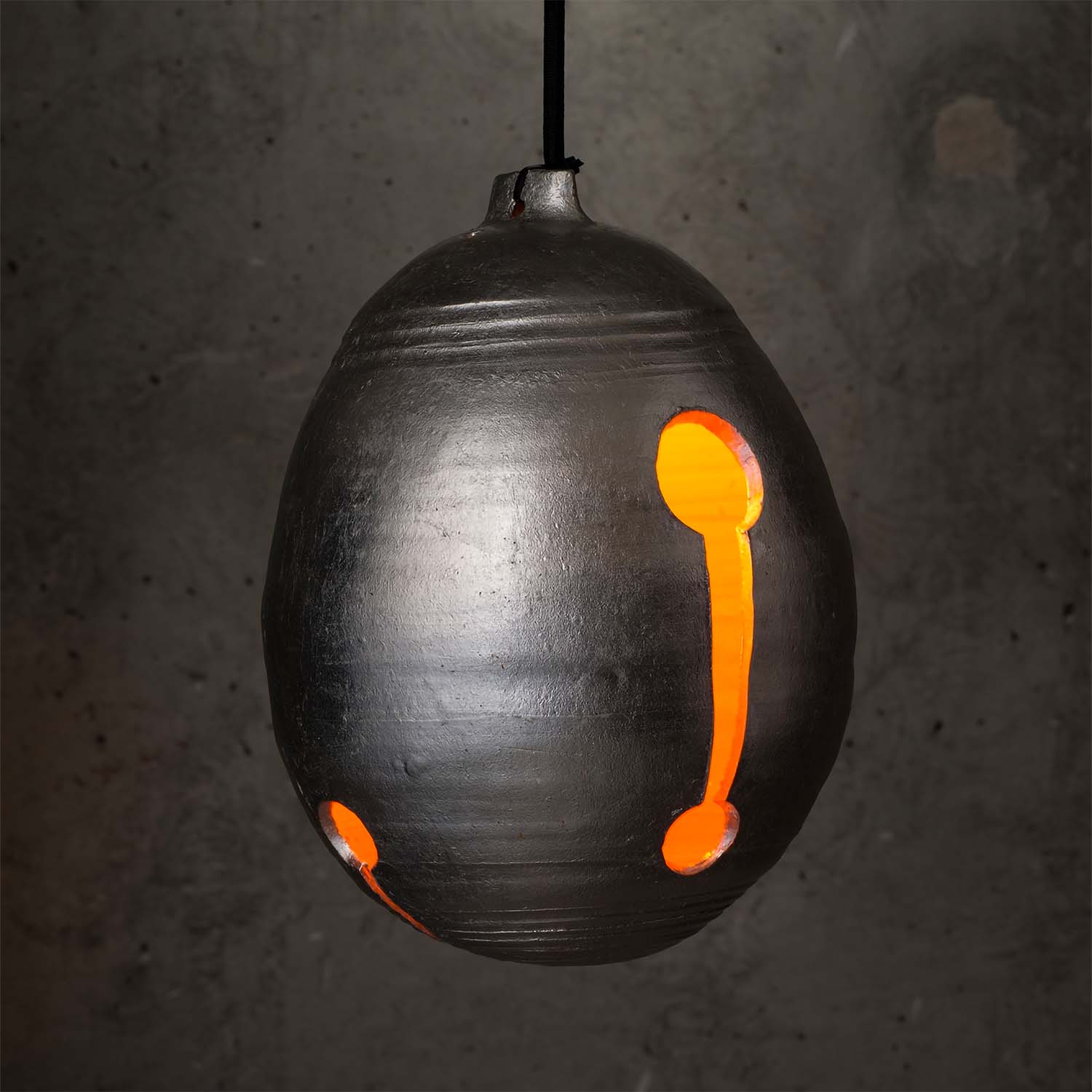 GRANNY’S - Wabi-sabi pendant light in handcrafted ceramic