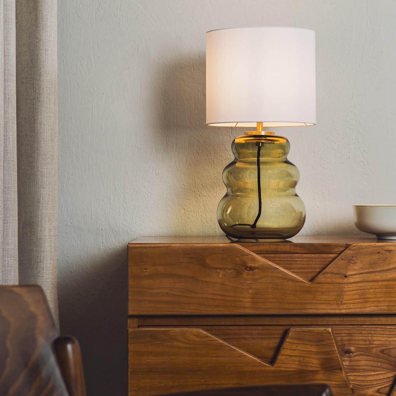 VIGRA - Table lamp in wavy blown glass and fabric lampshade