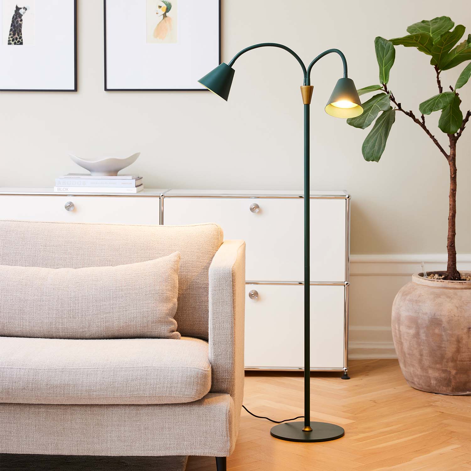 HYGGE - Stehlampe mit doppeltem Vintage-Lampenschirm