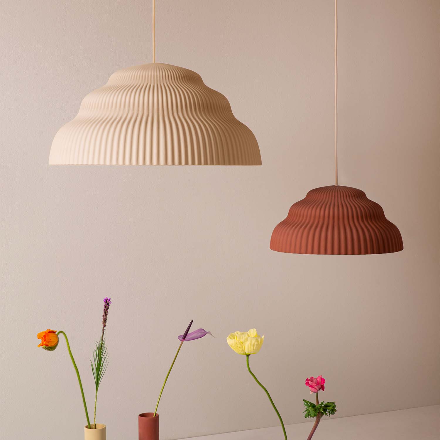 KASKAD - Suspension en céramique forme de vague