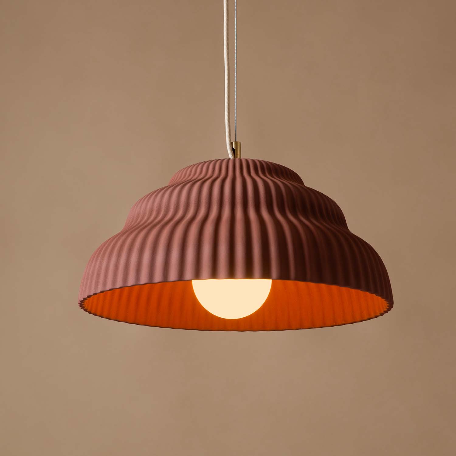 KASKAD - Suspension en céramique forme de vague