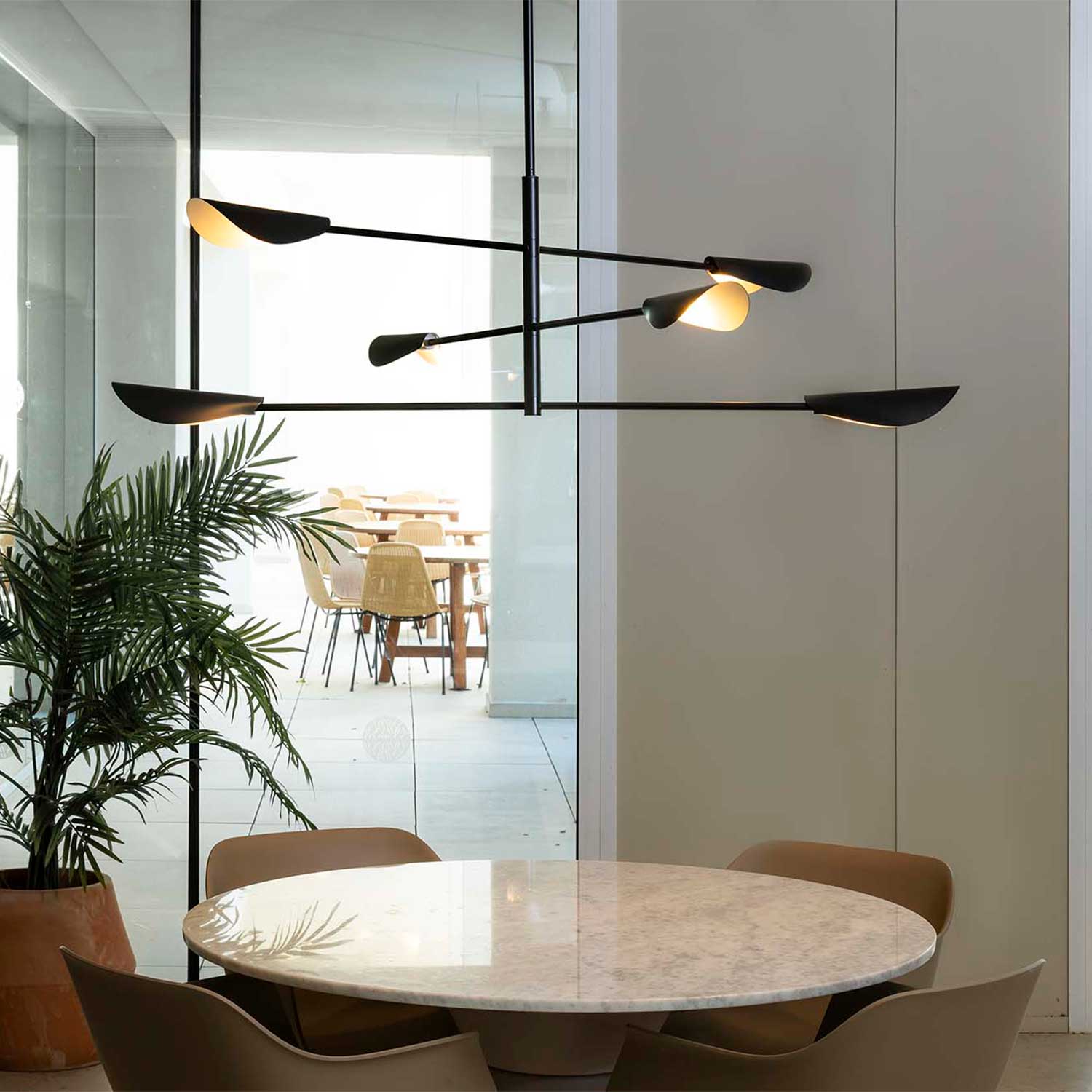 Liggera - Moderne schwarze Pendelleuchte für Esszimmer