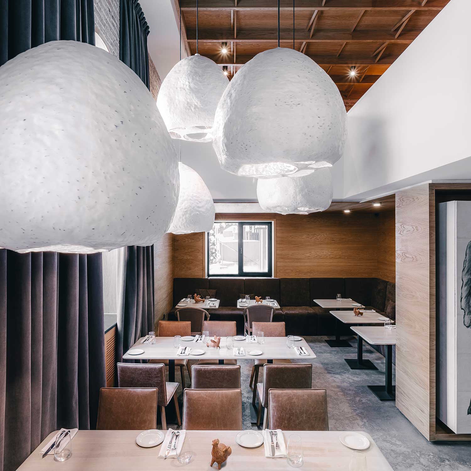 MAKIVKA - Industrielle Hängelampe aus Keramik oder Bronze