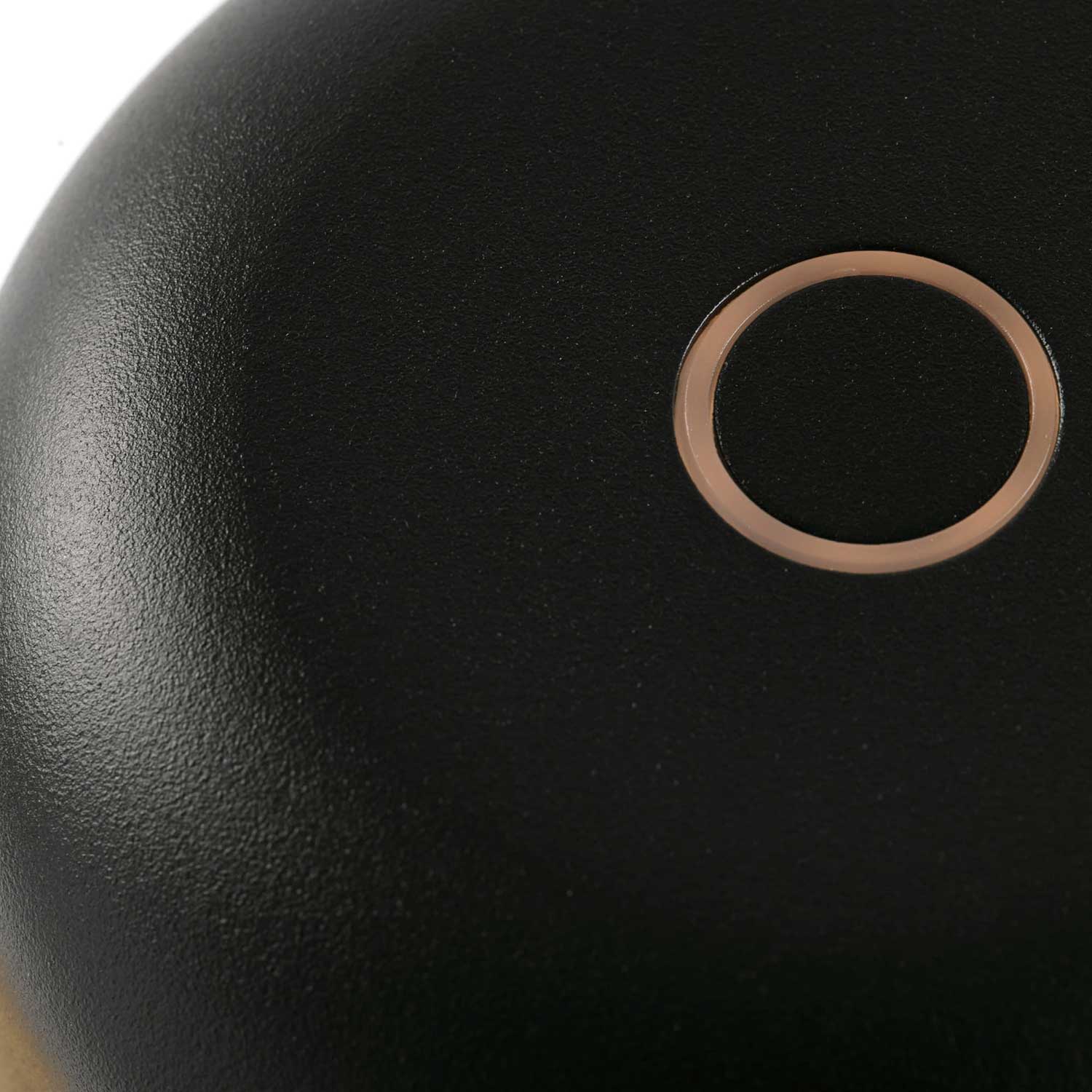 Мавис - дизайнерская беспроводная лампа для наружного стола