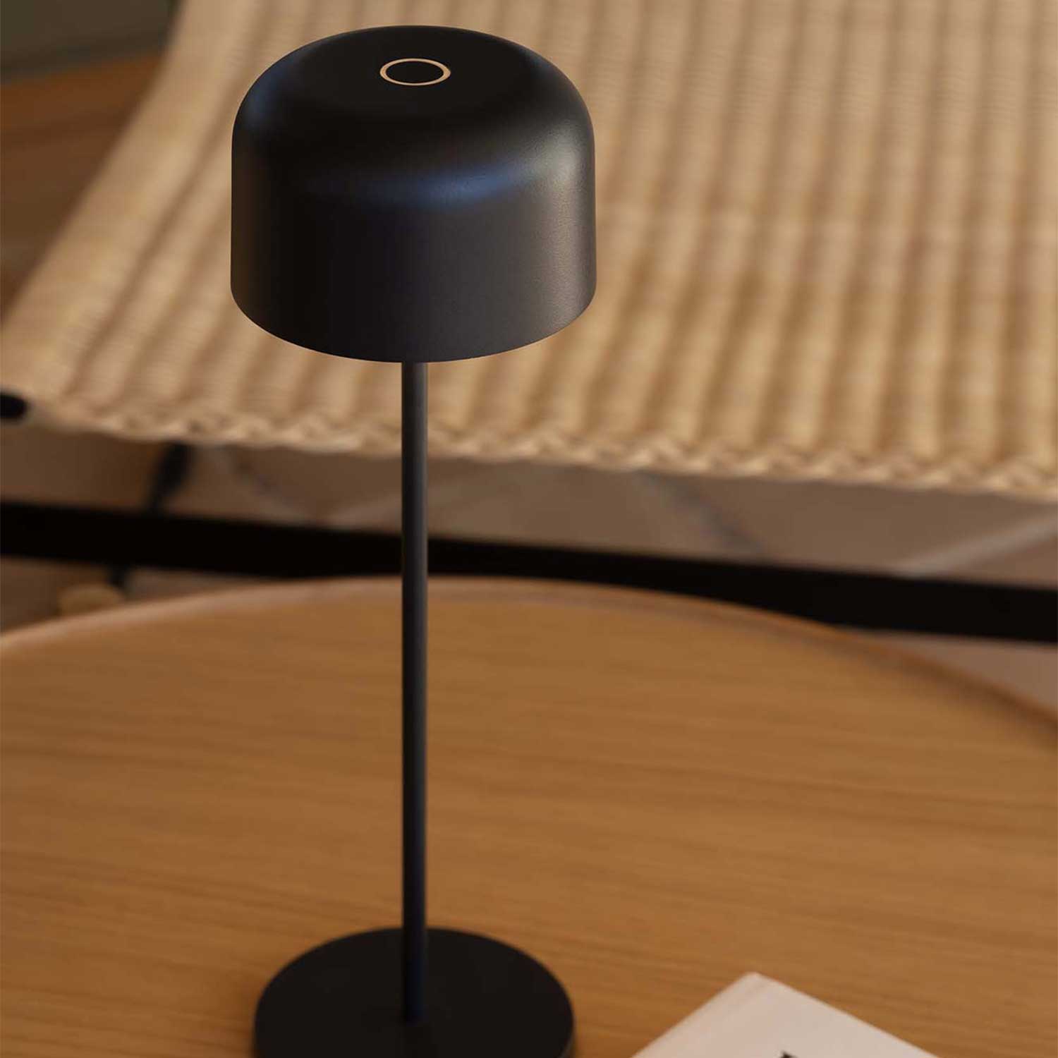 Мавис - дизайнерская беспроводная лампа для наружного стола