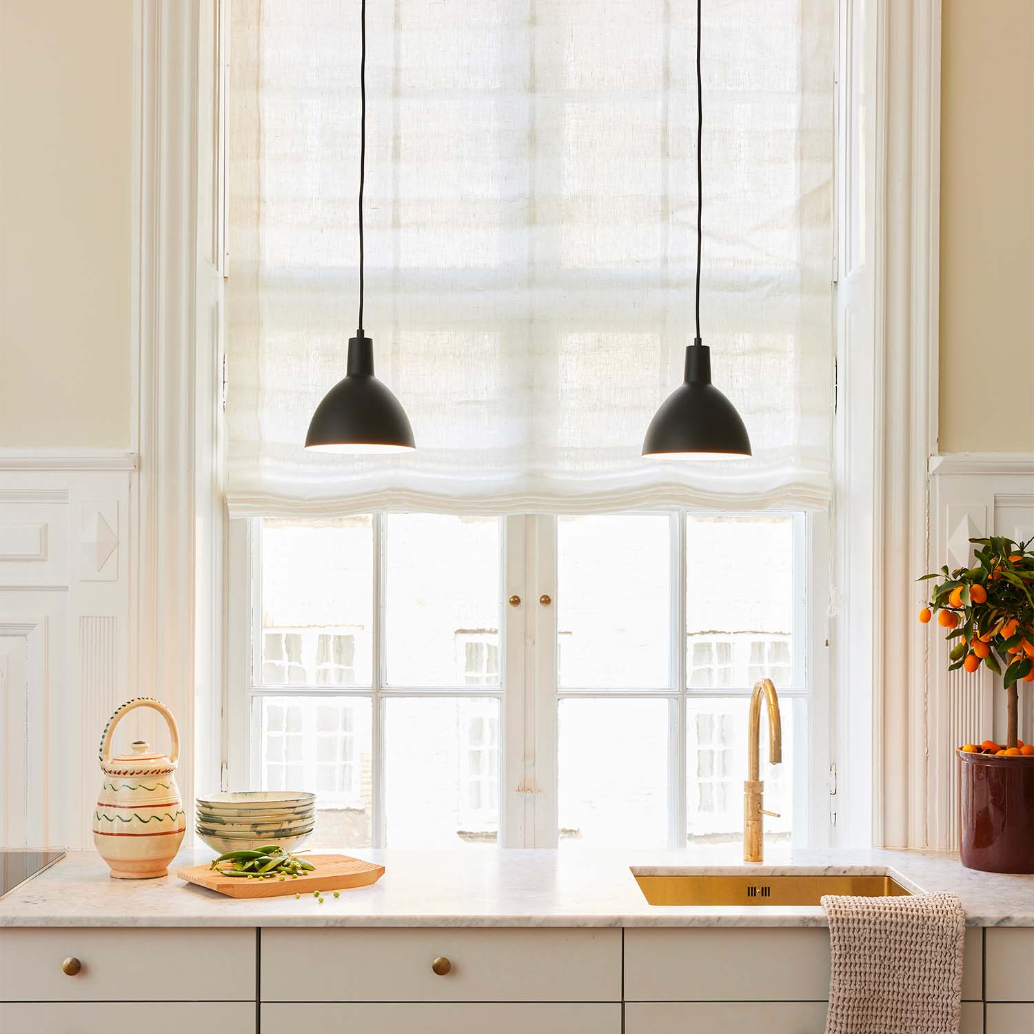 METROPOLE - Industrial metal pendant light in black or gold