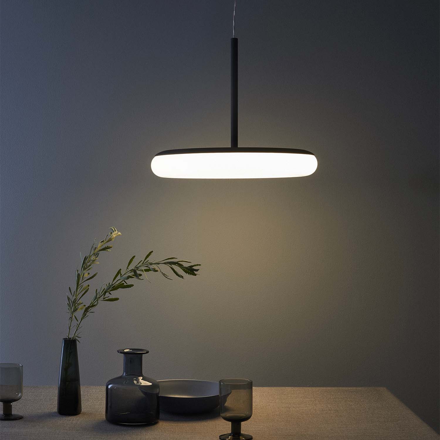 MOZZI - Round pendant light with cocooning design