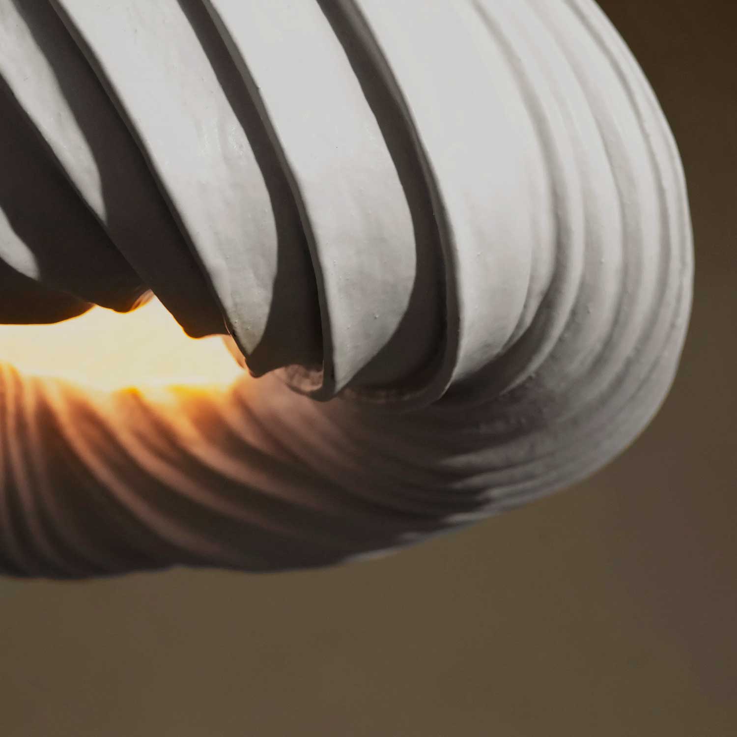 MUSHLYA - Spiral ceramic design chandelier for living room