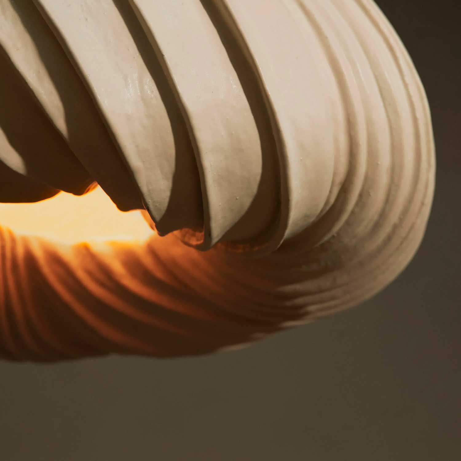 MUSHLYA - Spiral ceramic design chandelier for living room