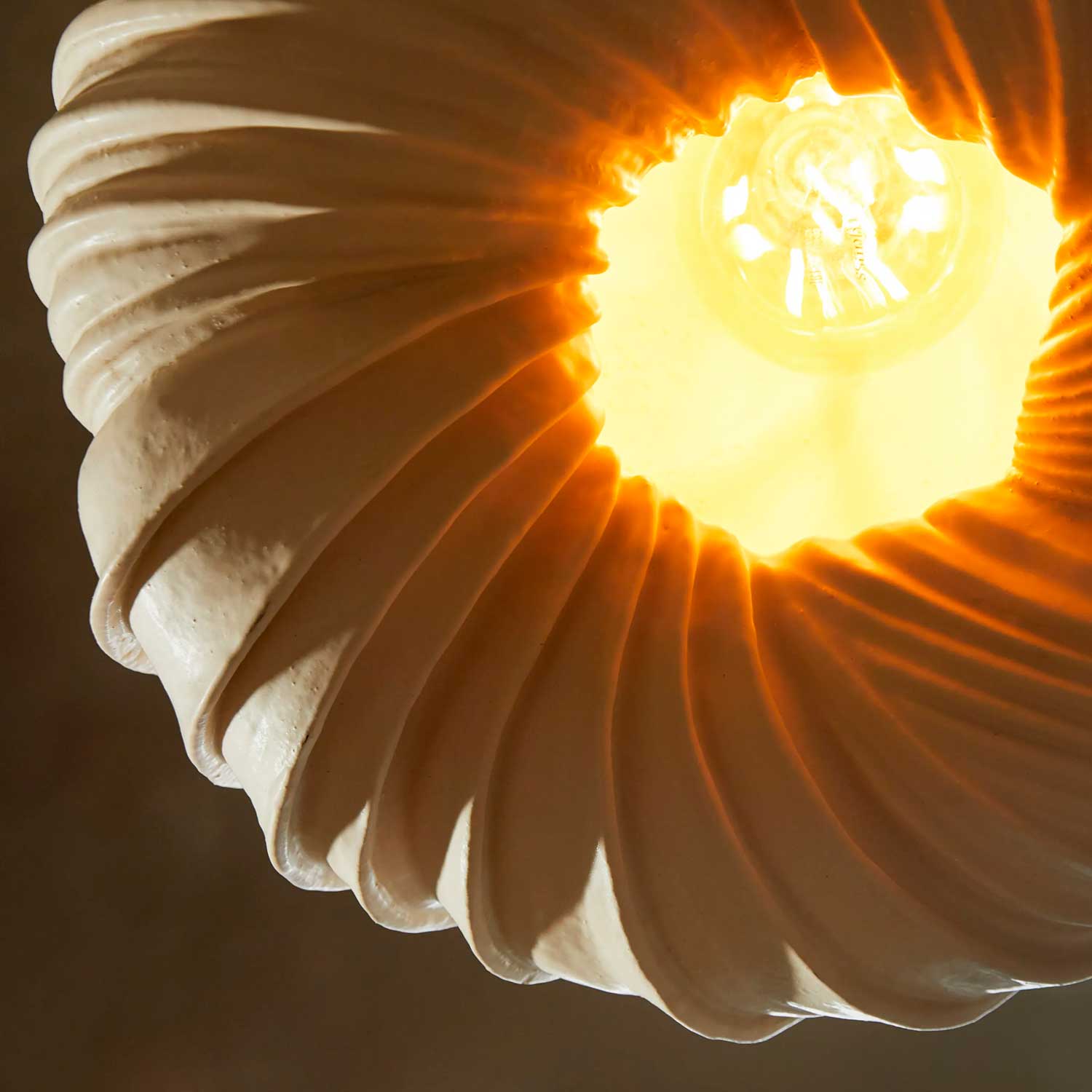 MUSHLYA - Spiral ceramic design chandelier for living room