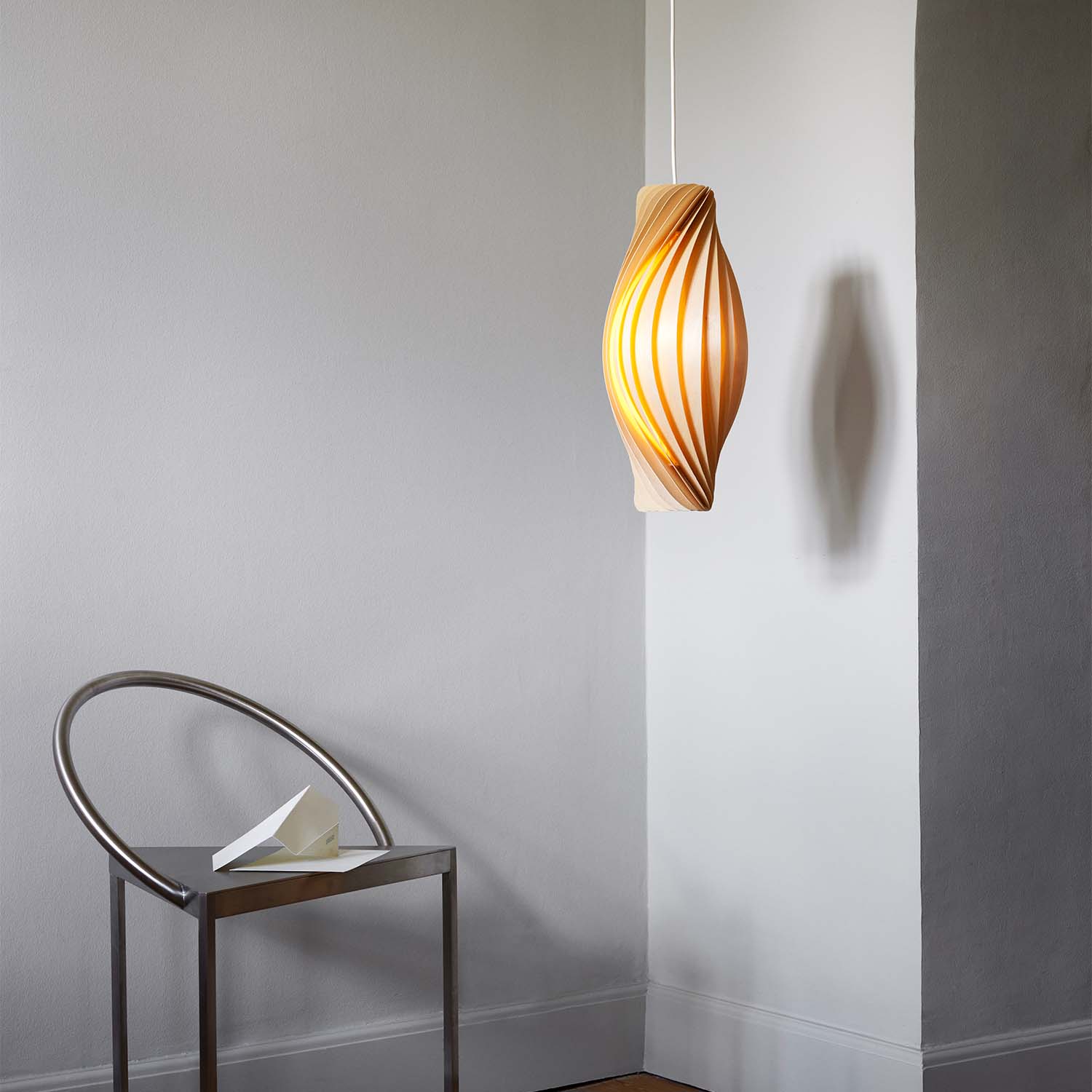 No.111 - Sospensione intrecciata in lamelle di legno design