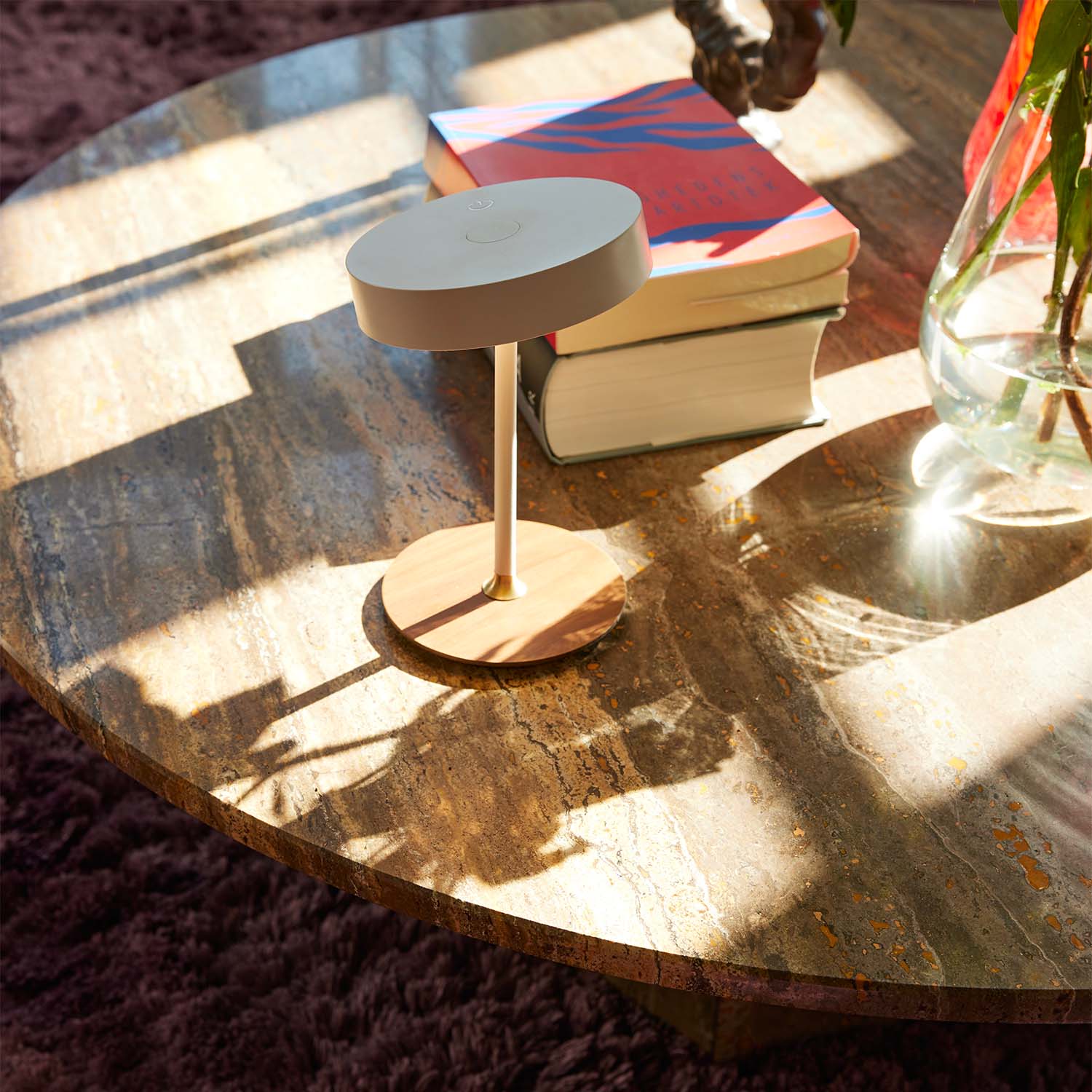 ON THE MOVE - Lampada da tavolo nomade design senza fili orientabile
