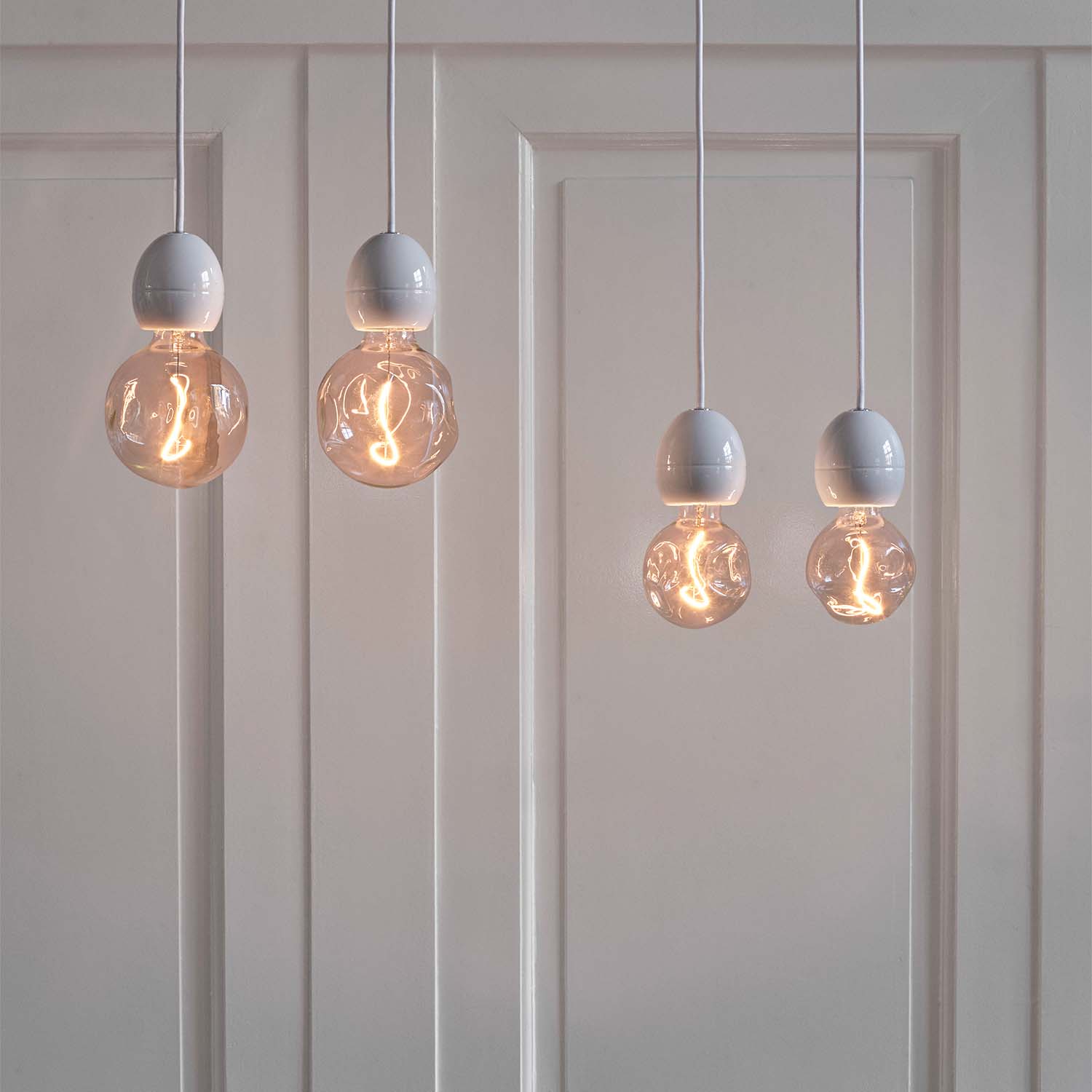 Shape - Ampoule LED E27 design déformée asymétrique