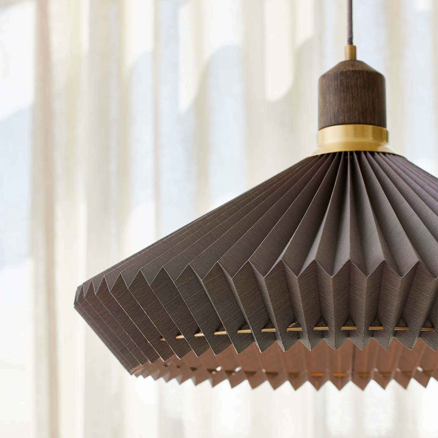 PARIS - Винтажная подвеска с плиссировкой, конический дизайн