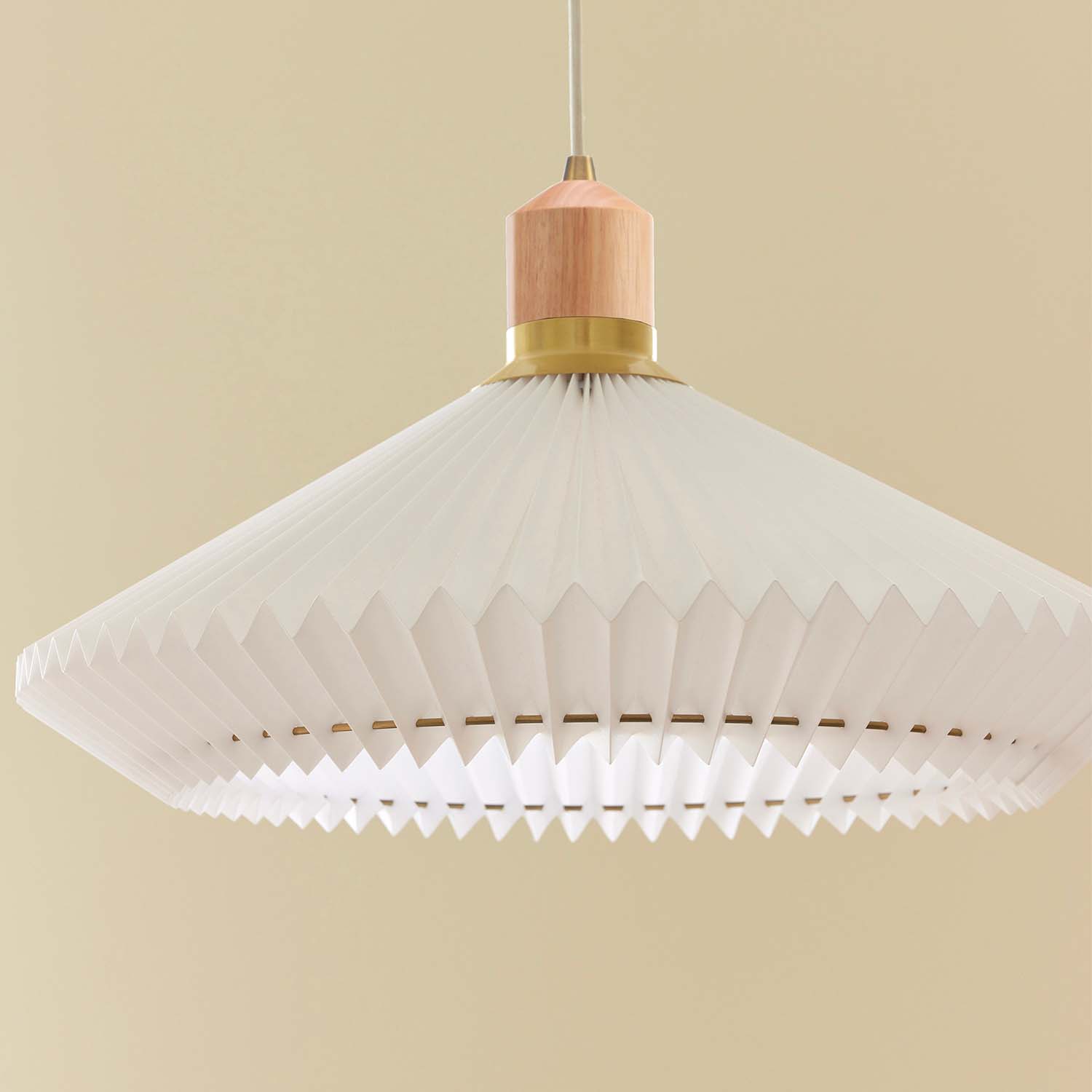 PARIS - Винтажная подвеска с плиссировкой, конический дизайн