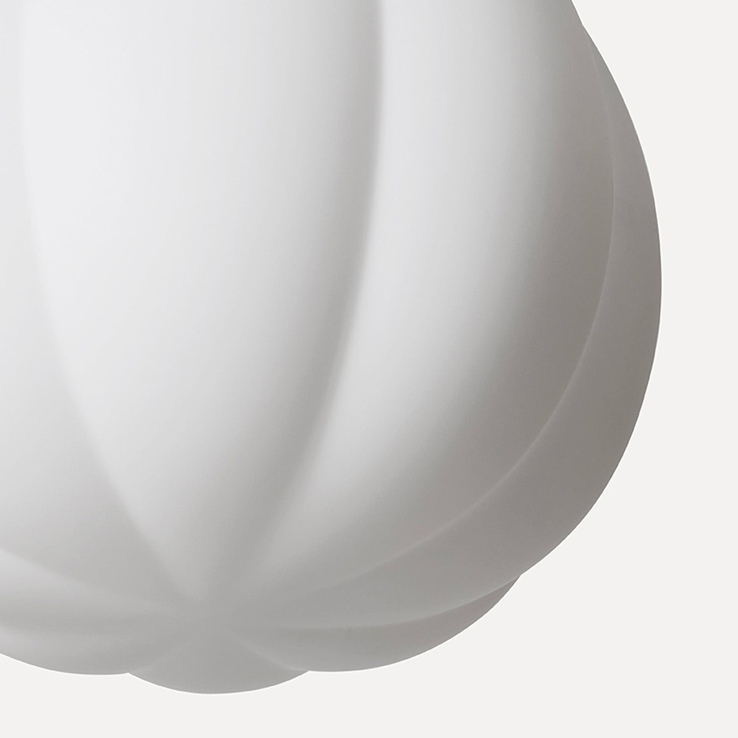 PEPO - Sospensione zucca in vetro soffiato bianco opaco