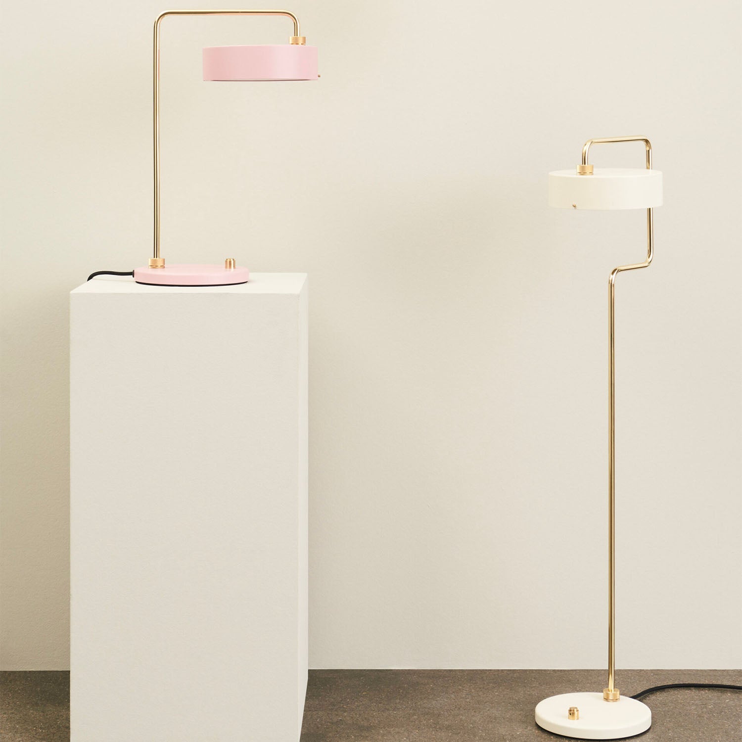 PETITE MACHINE - Lampadaire art déco pour salon vintage