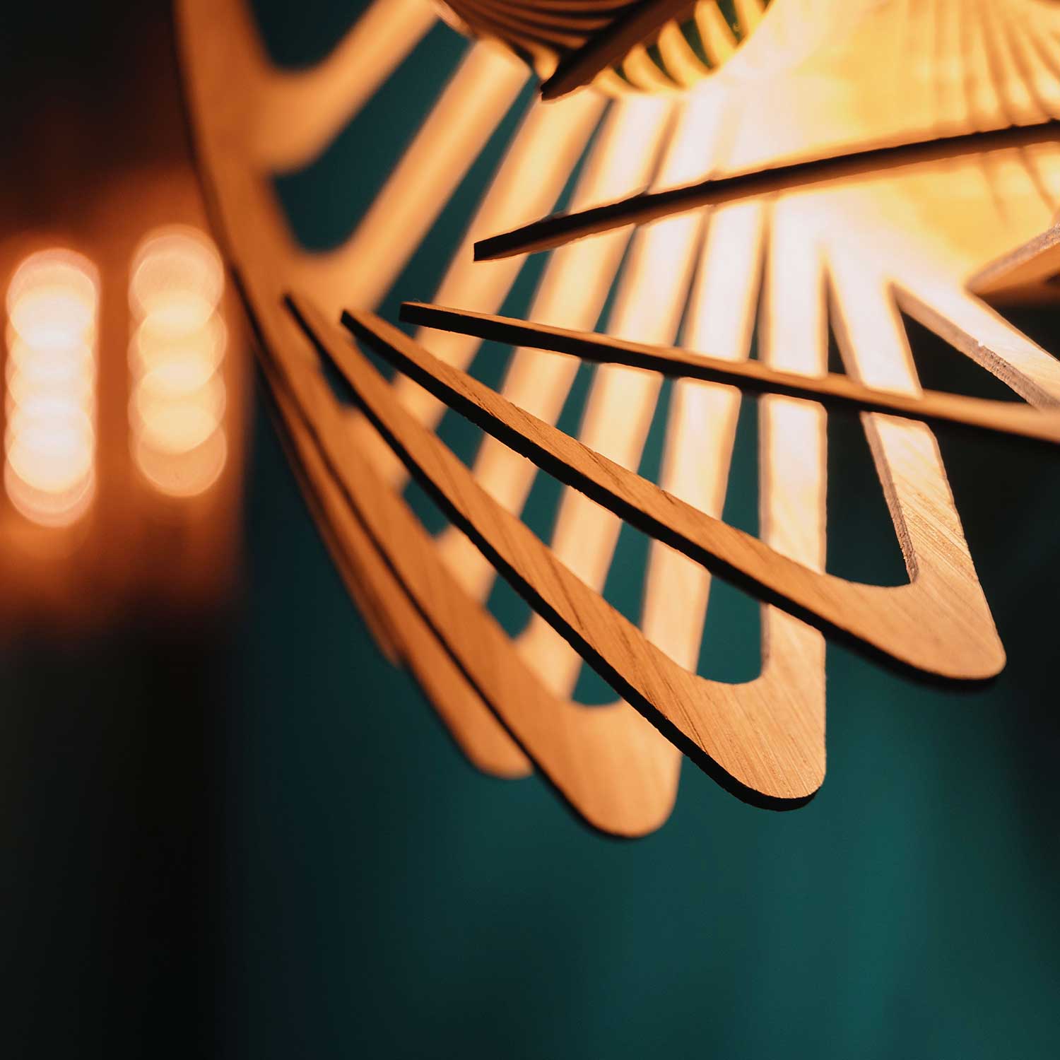 Pianumayo - Spiral wall sconce in natural wood