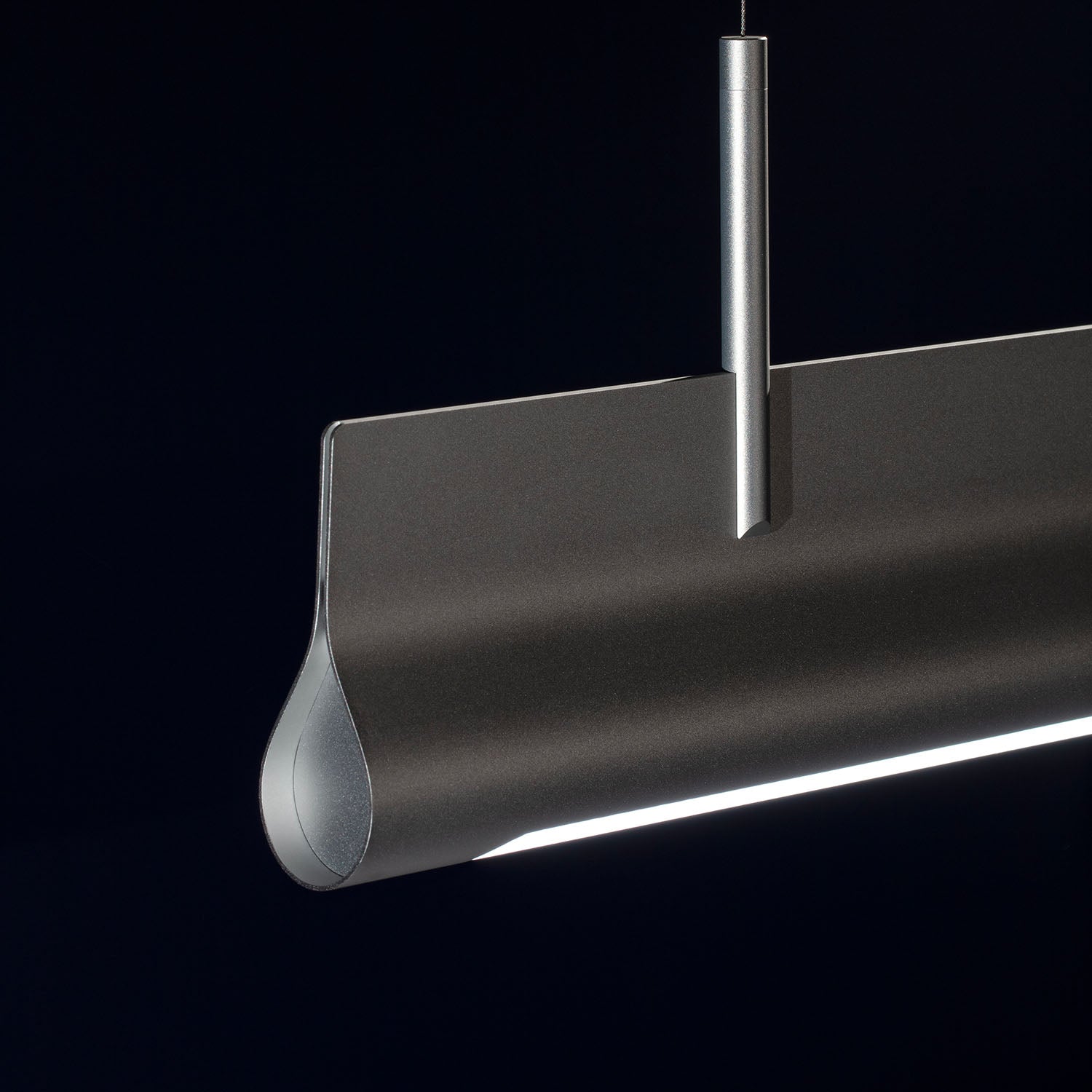 PINCH - Suspension tubulaire noire ou acier