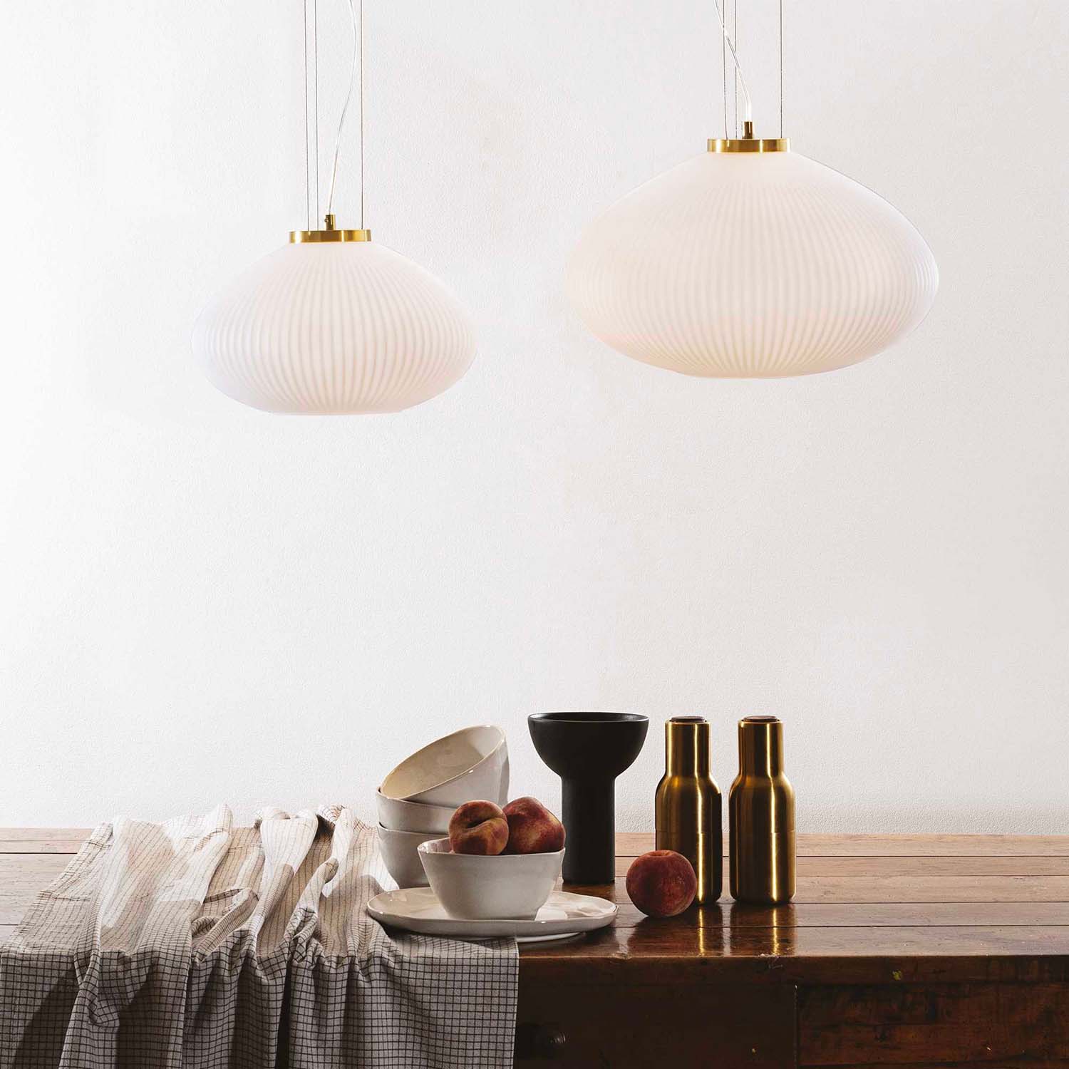 PLISSE - Suspension en verre ondulé opaque blanc