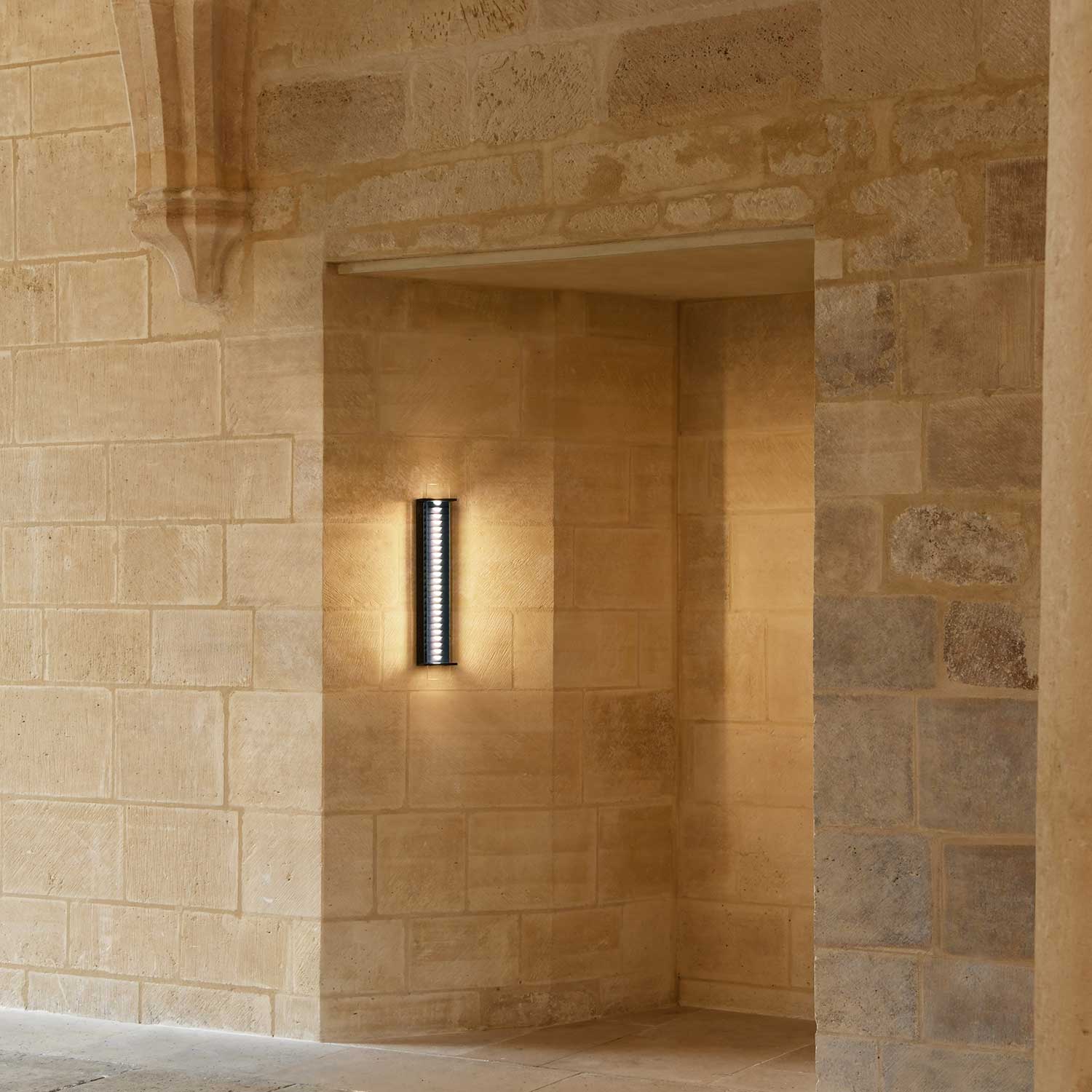 QUADRATUBE W4 - Industrial rectangular LED wall sconce