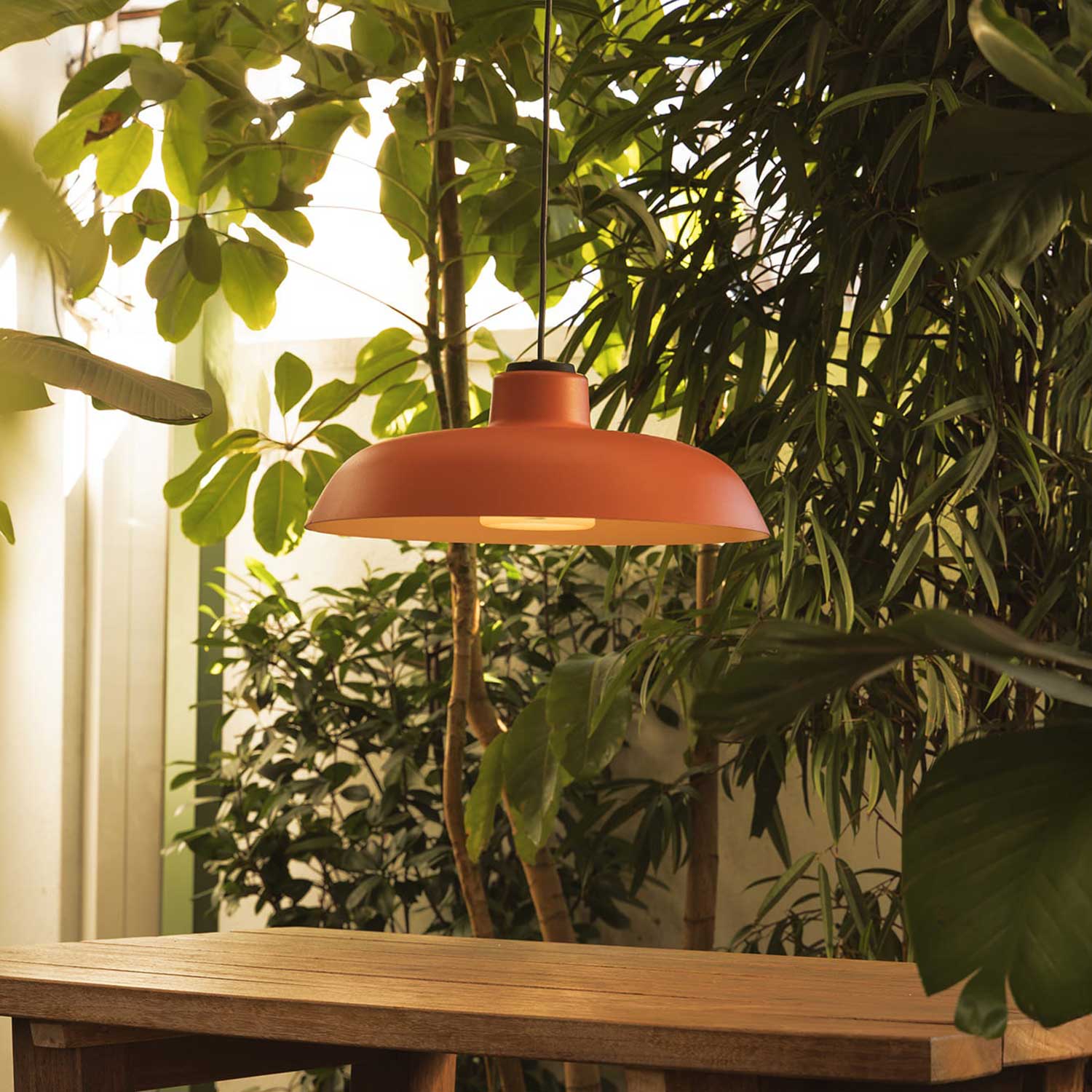 Saga - Suspension d'extérieur design pour pergola