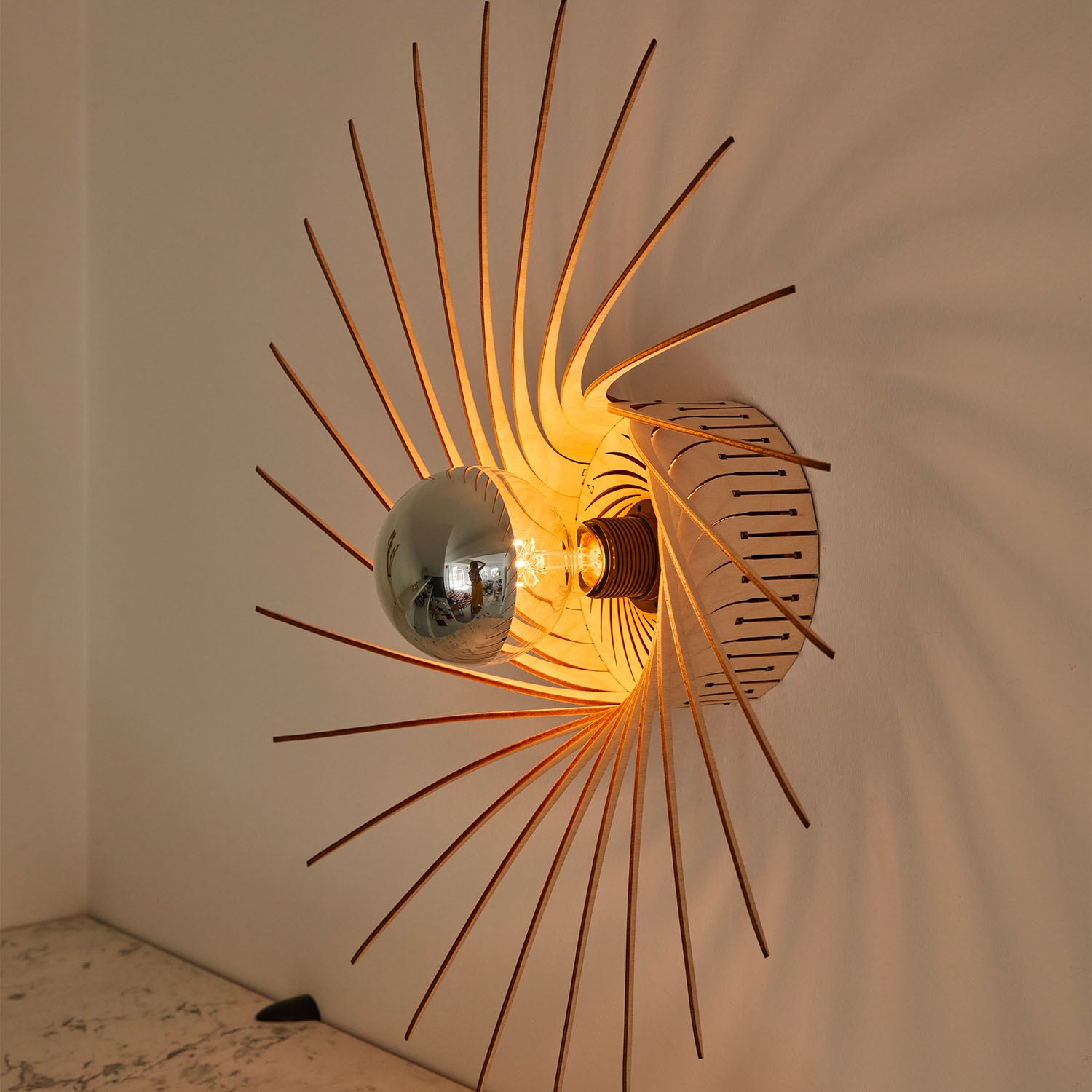 Sanpedro - Applique murale spirale en bois naturel fait-main