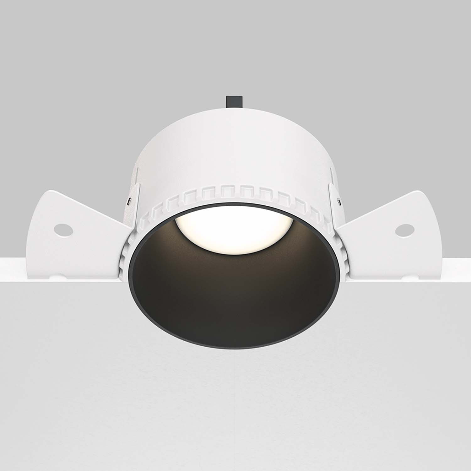 SHARE - Unsichtbarer runder Einbaustrahler aus Stahl, design und modern