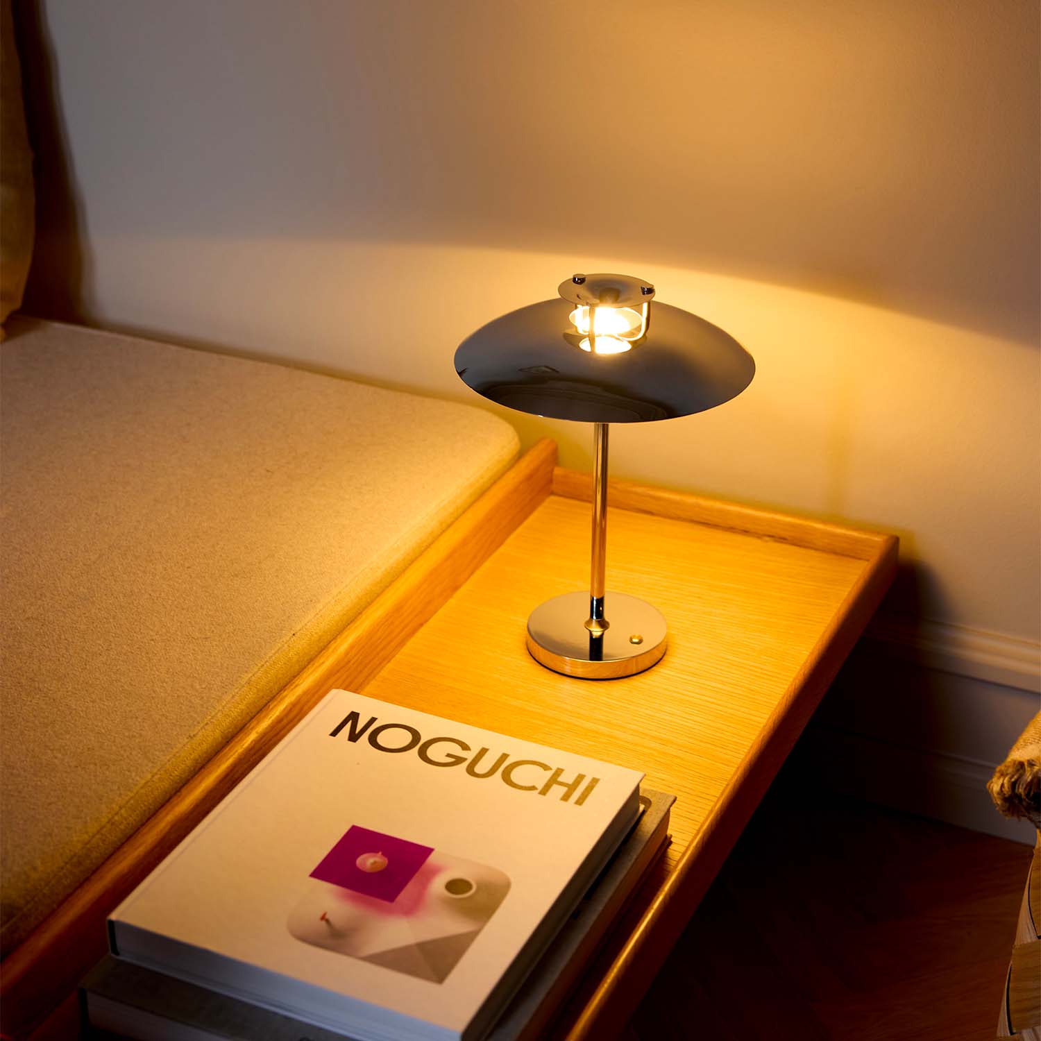 Stepp - Lampada portatile senza fili di design in acciaio impermeabile