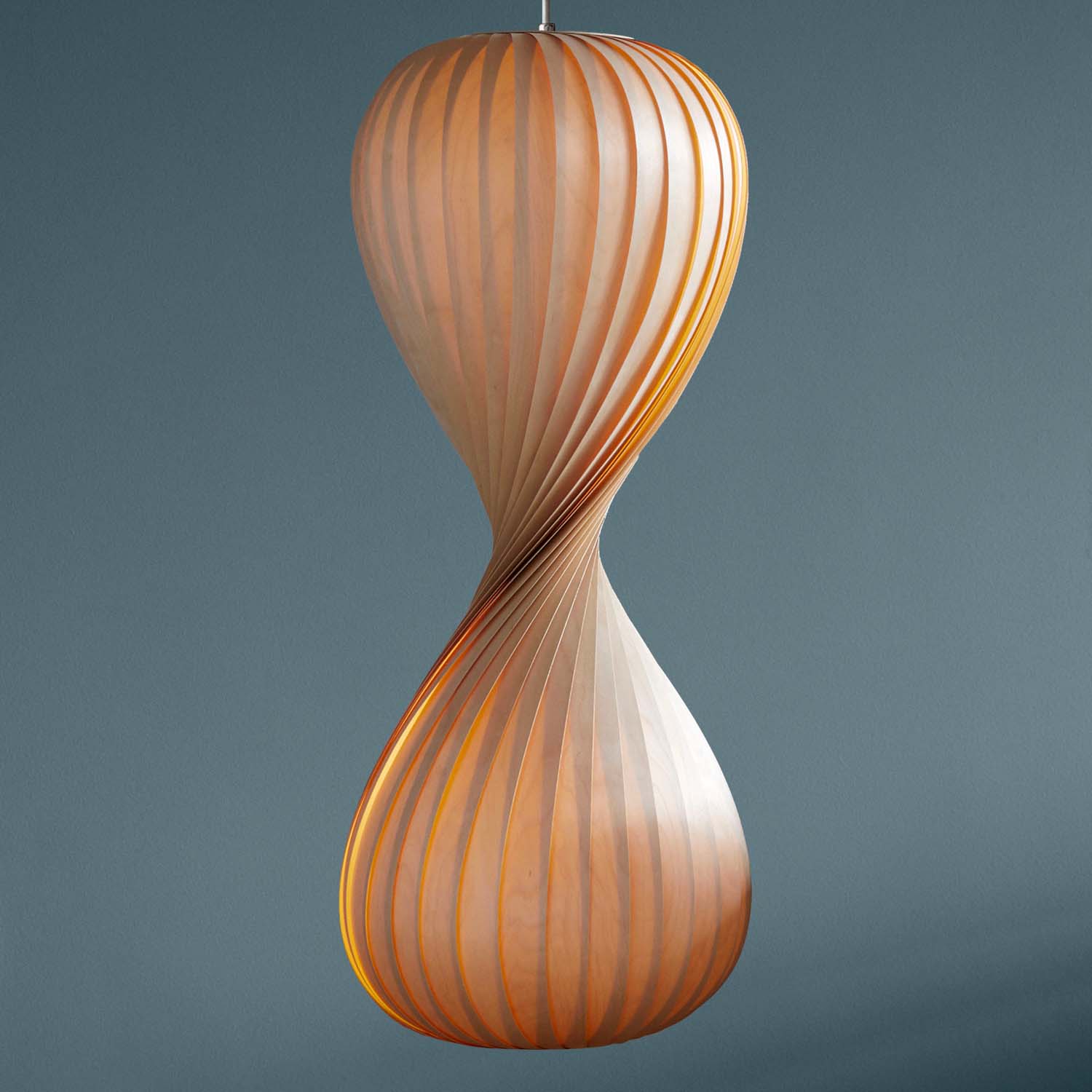 TR10 - Sospensione in lamelle di legno torsate design