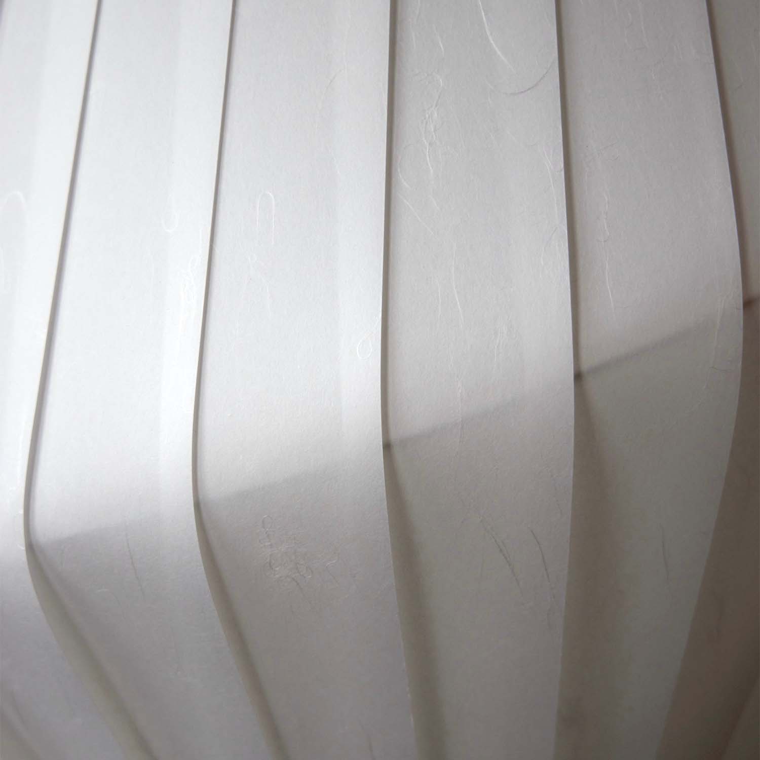 TR31 - Suspension with twisted paper slats design