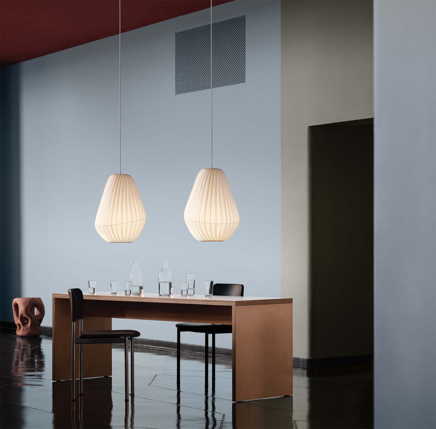 TR31 - Suspension with twisted paper slats design