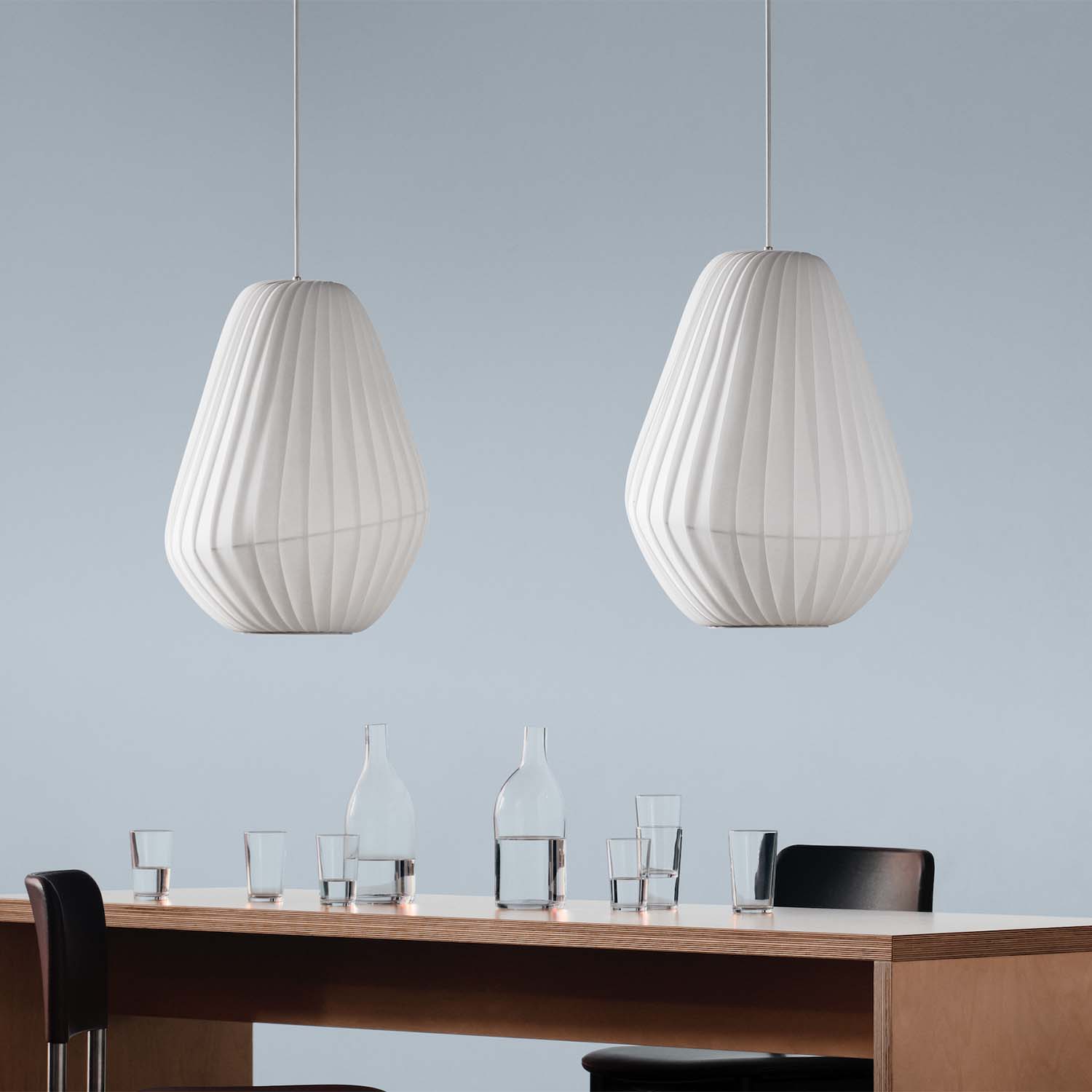 TR31 - Suspension with twisted paper slats design