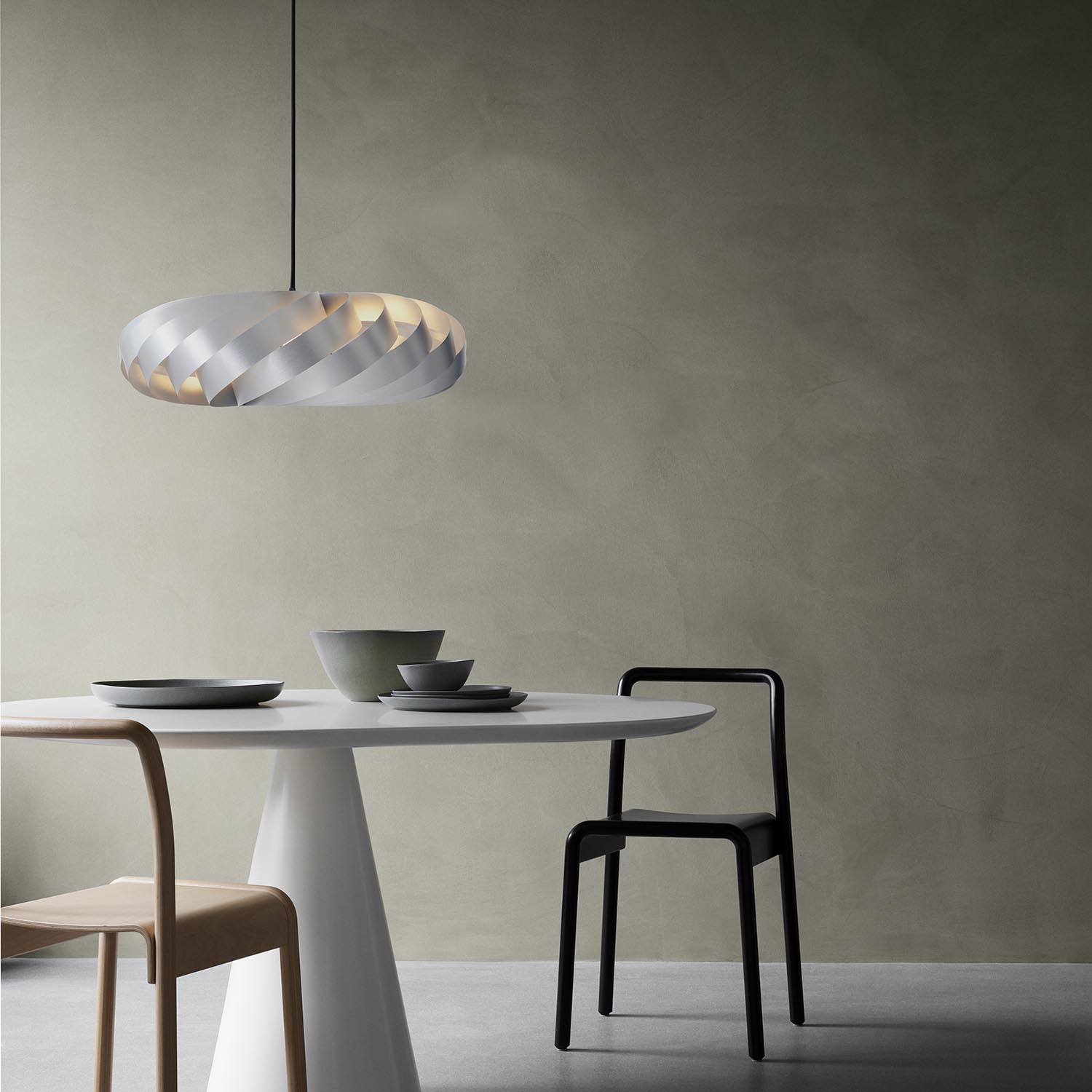 TR5 - Sospensione in lamelle torsadate design moderno