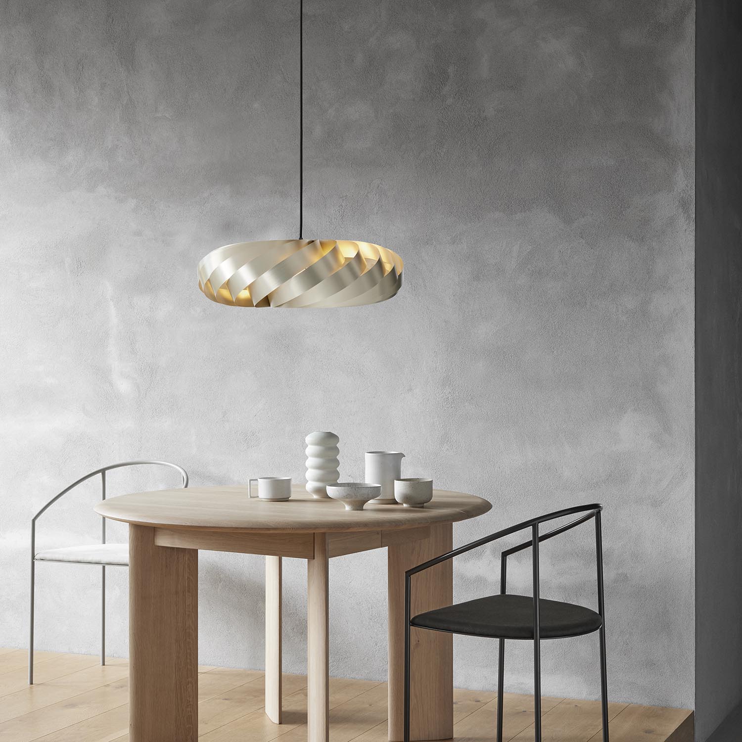 TR5 - Sospensione in lamelle torsadate design moderno