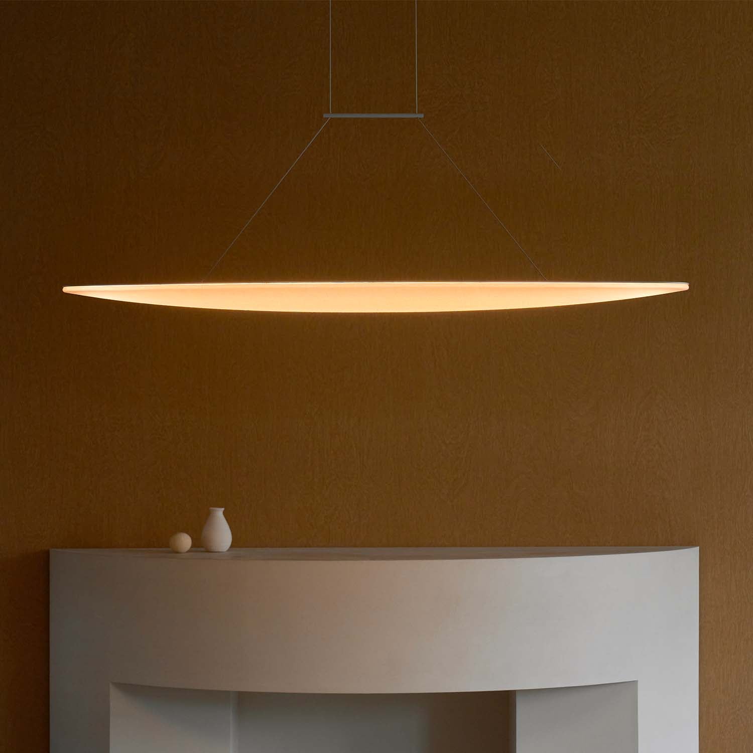 VOYAGE - Gran suspensión en tela y aluminio elegante y depurado