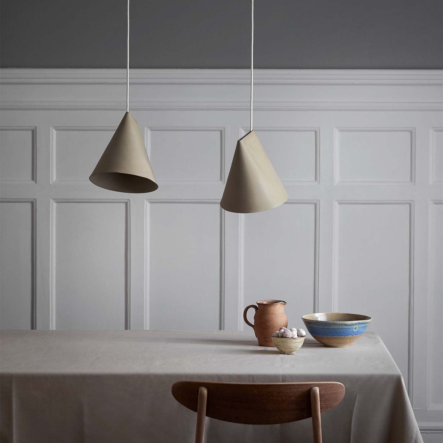 WIDE - Minimalist ceramic pendant light