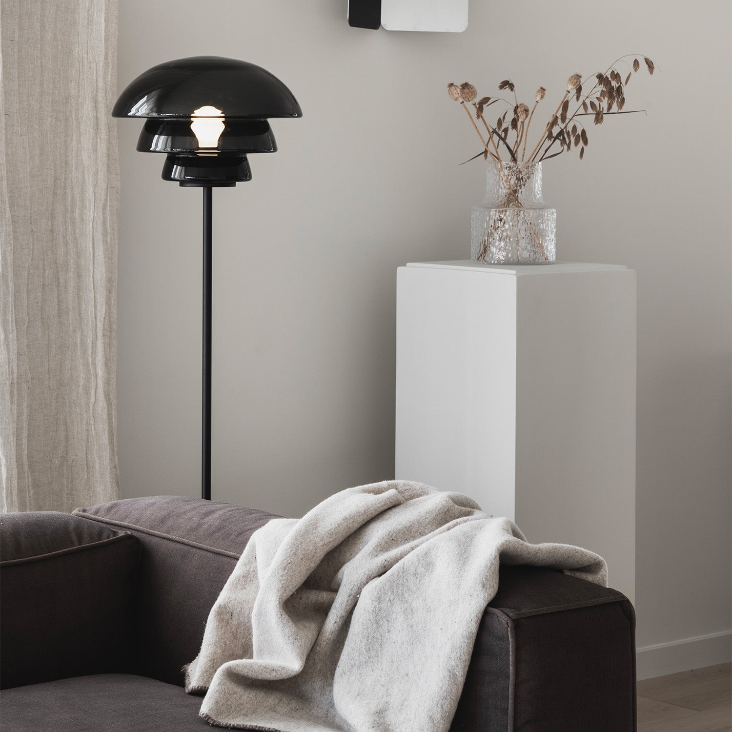 ARCHIVE 4006 - Floor lamp in hand-blown glass