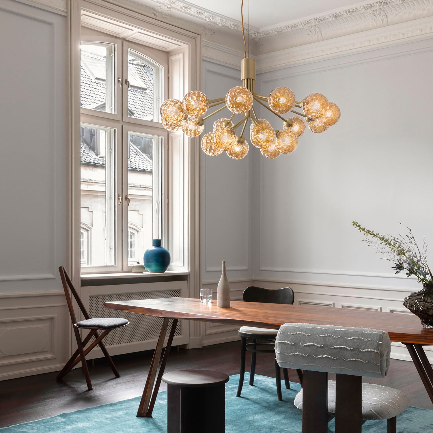 APIALES Optic - черная или золотая люстра с стеклянными шарами