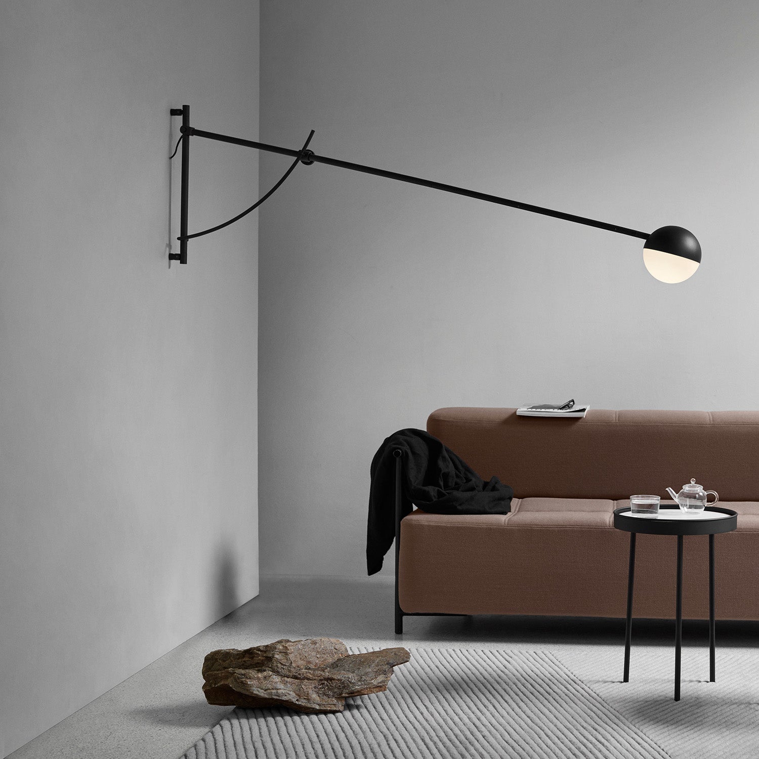 BALANCER - Black design and contemporary wall lamp for office