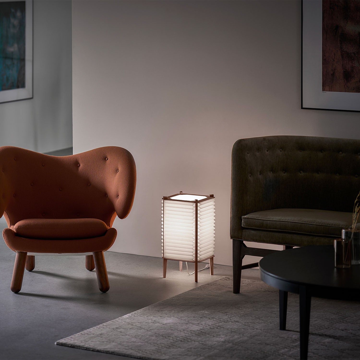 BEE HIVE - Lámpara de mesa en madera y papel plisado estilo japonés