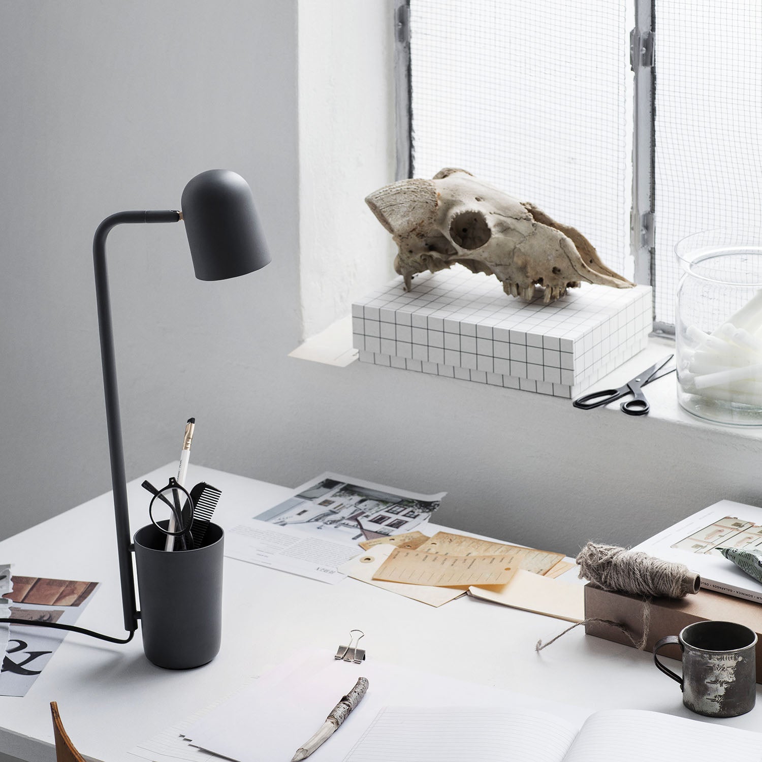 BUDDY Table - Lampe de bureau pot à crayons design