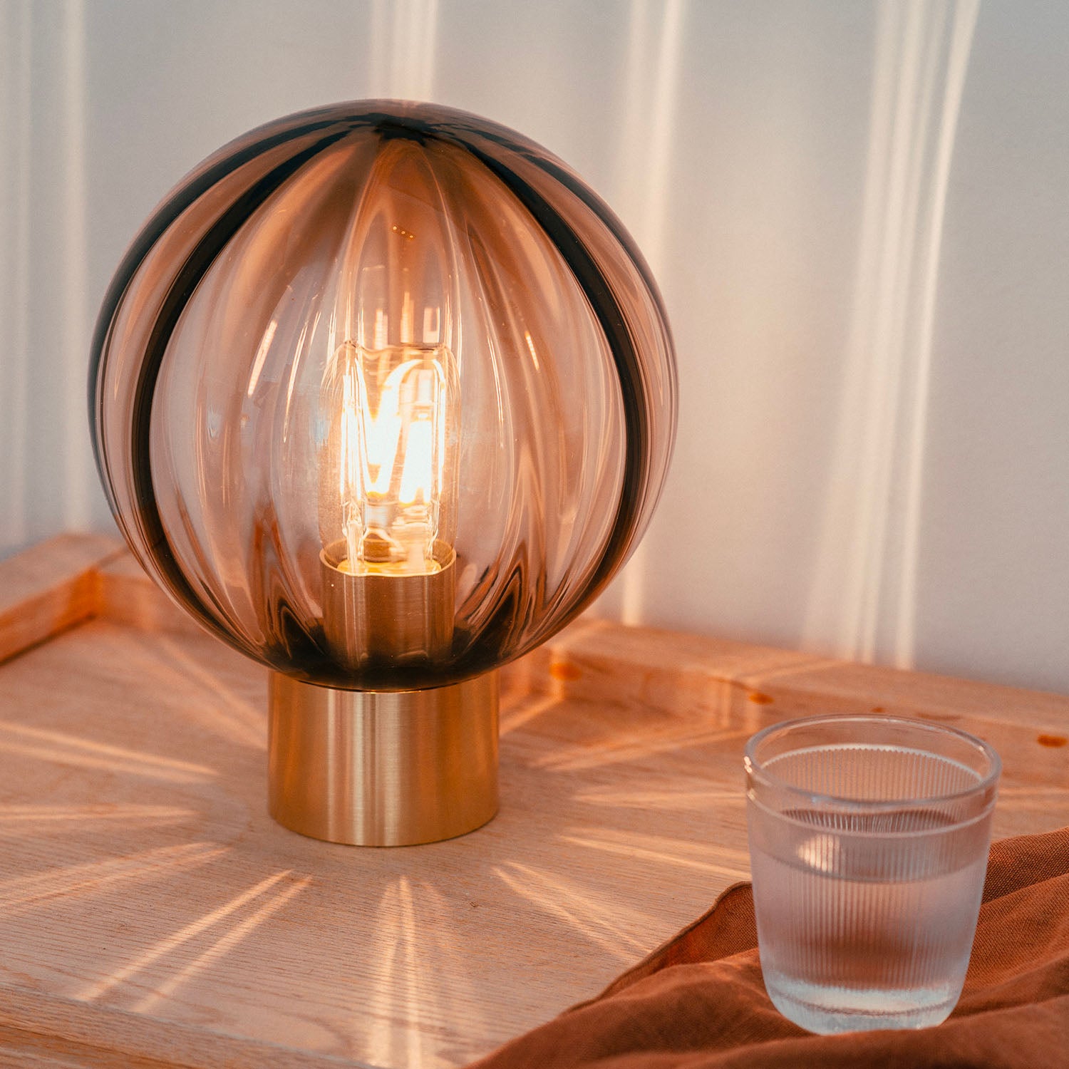 CHRYSTAL - Handblown glass bedside lamp