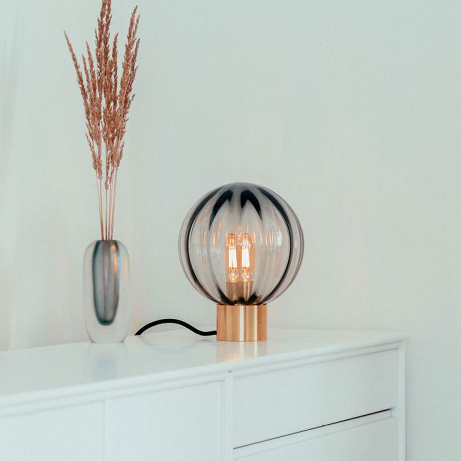 CHRYSTAL - Handblown glass bedside lamp