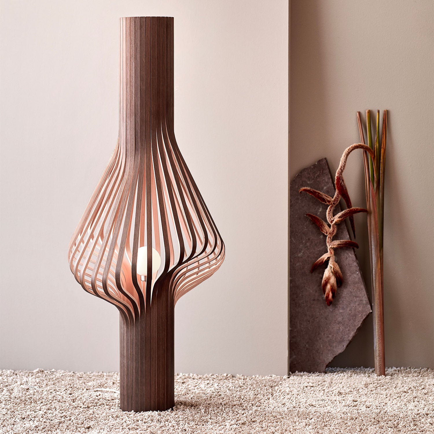 DIVA - Lampada da terra in legno design e artigianale, fatta a mano