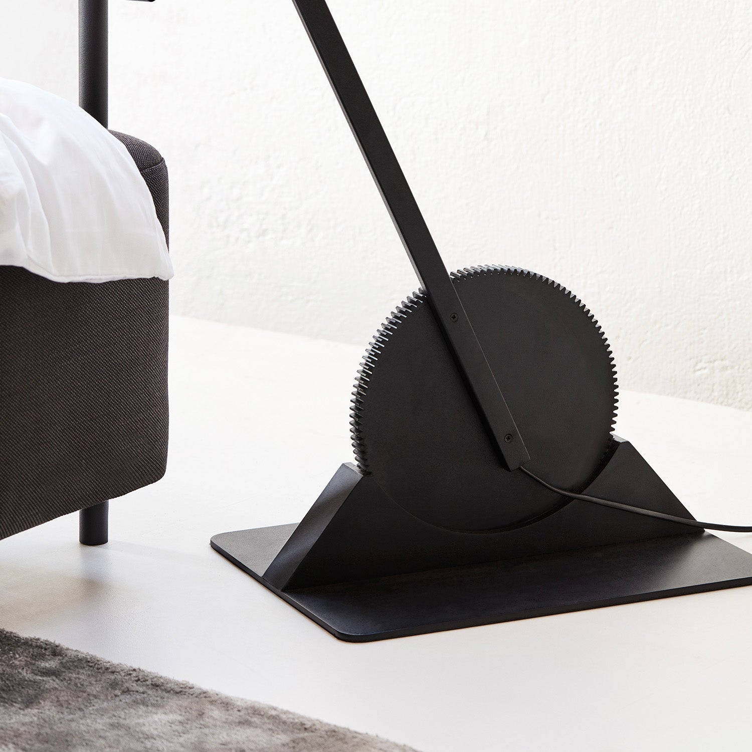 GEAR - Black floor lamp for modern and design living room