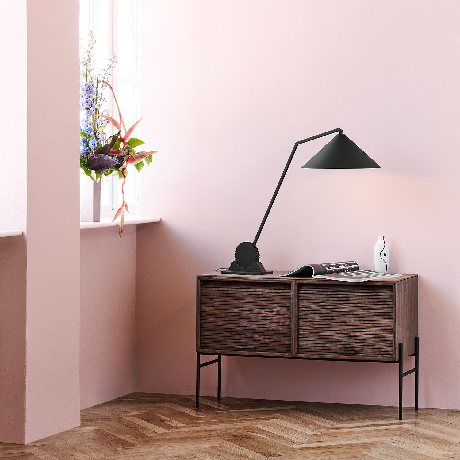GEAR - Lampada da scrivania nera di design e moderna